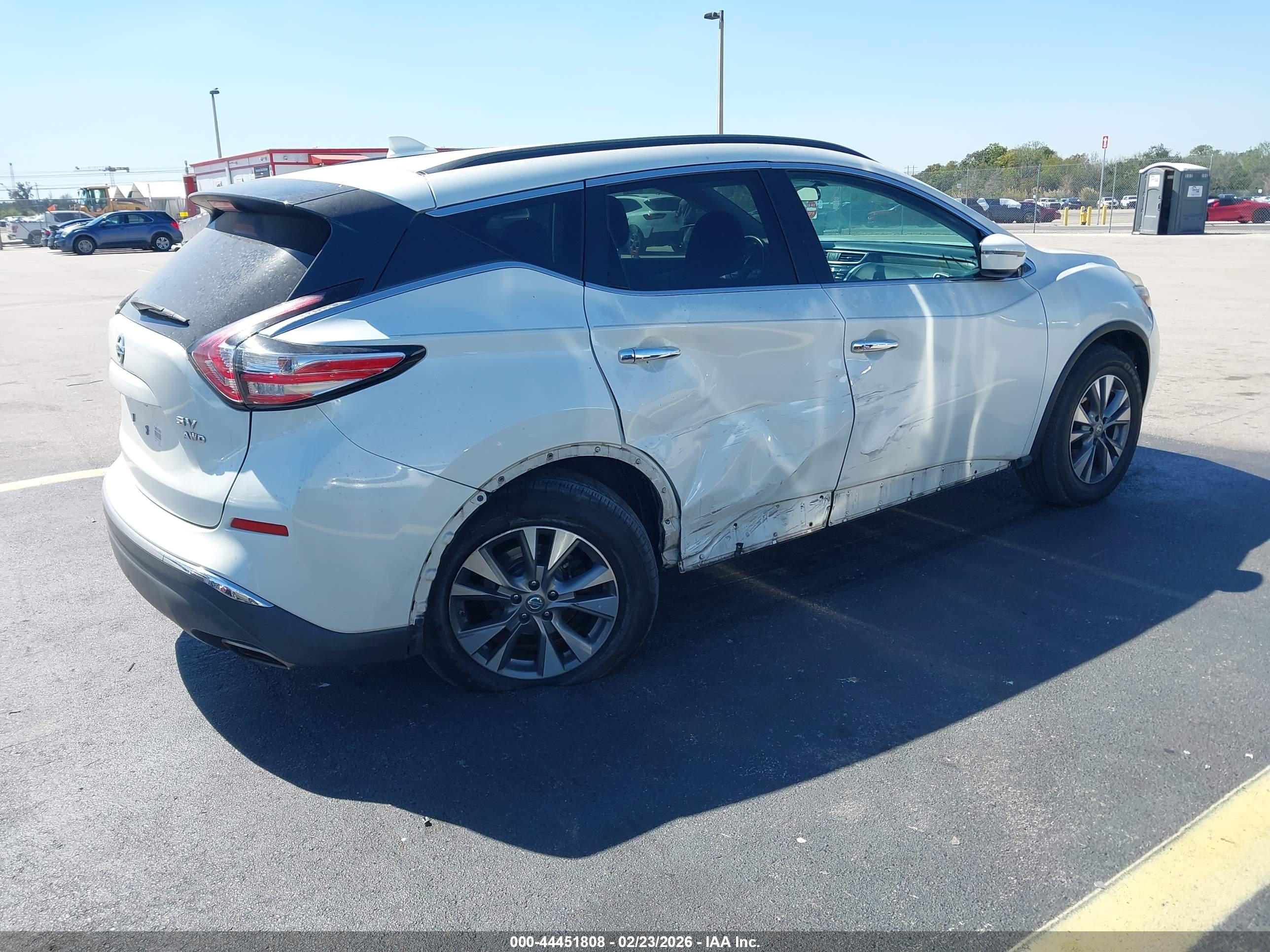 NISSAN MURANO image 4