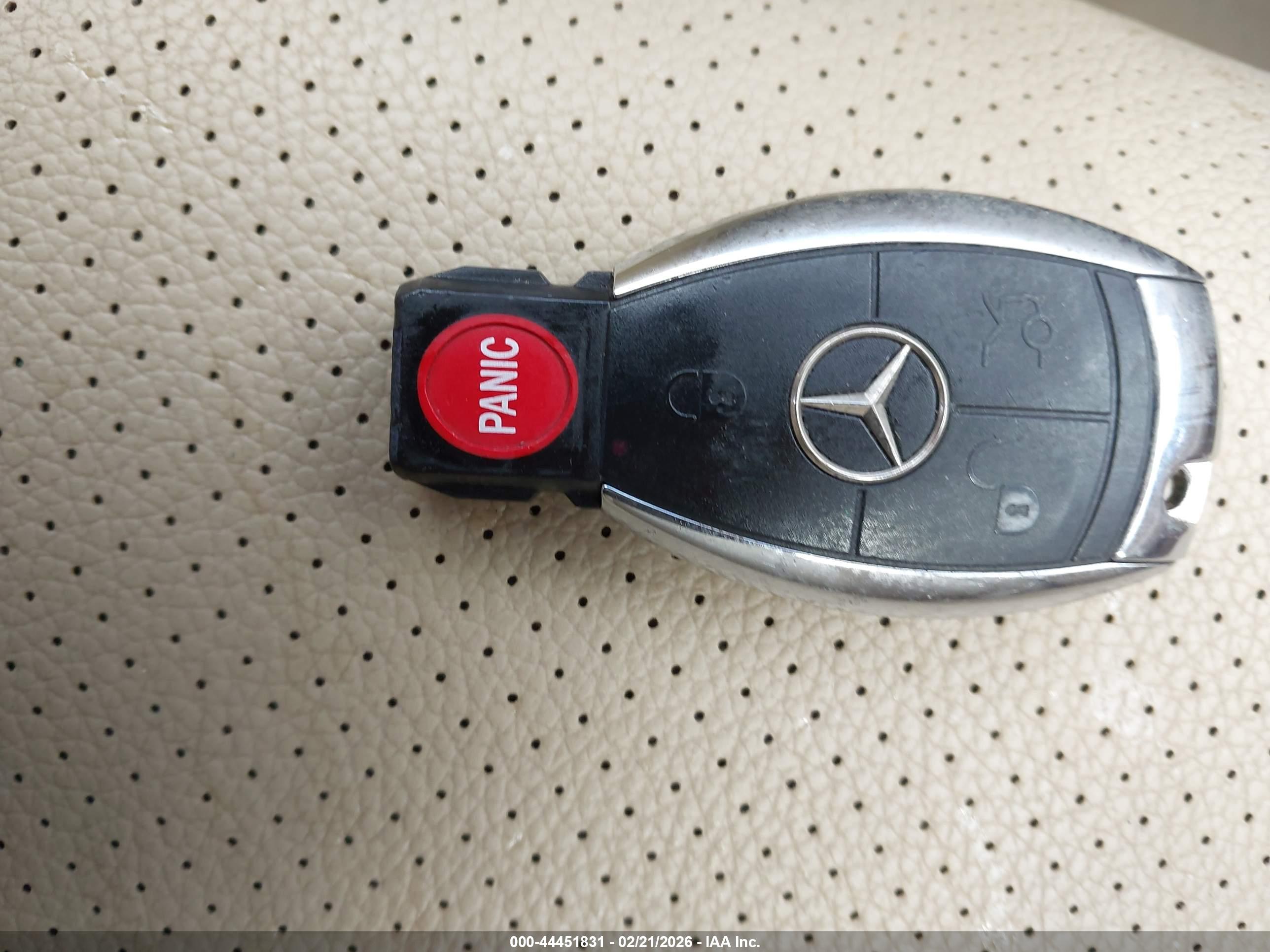 MERCEDES-BENZ C image 11