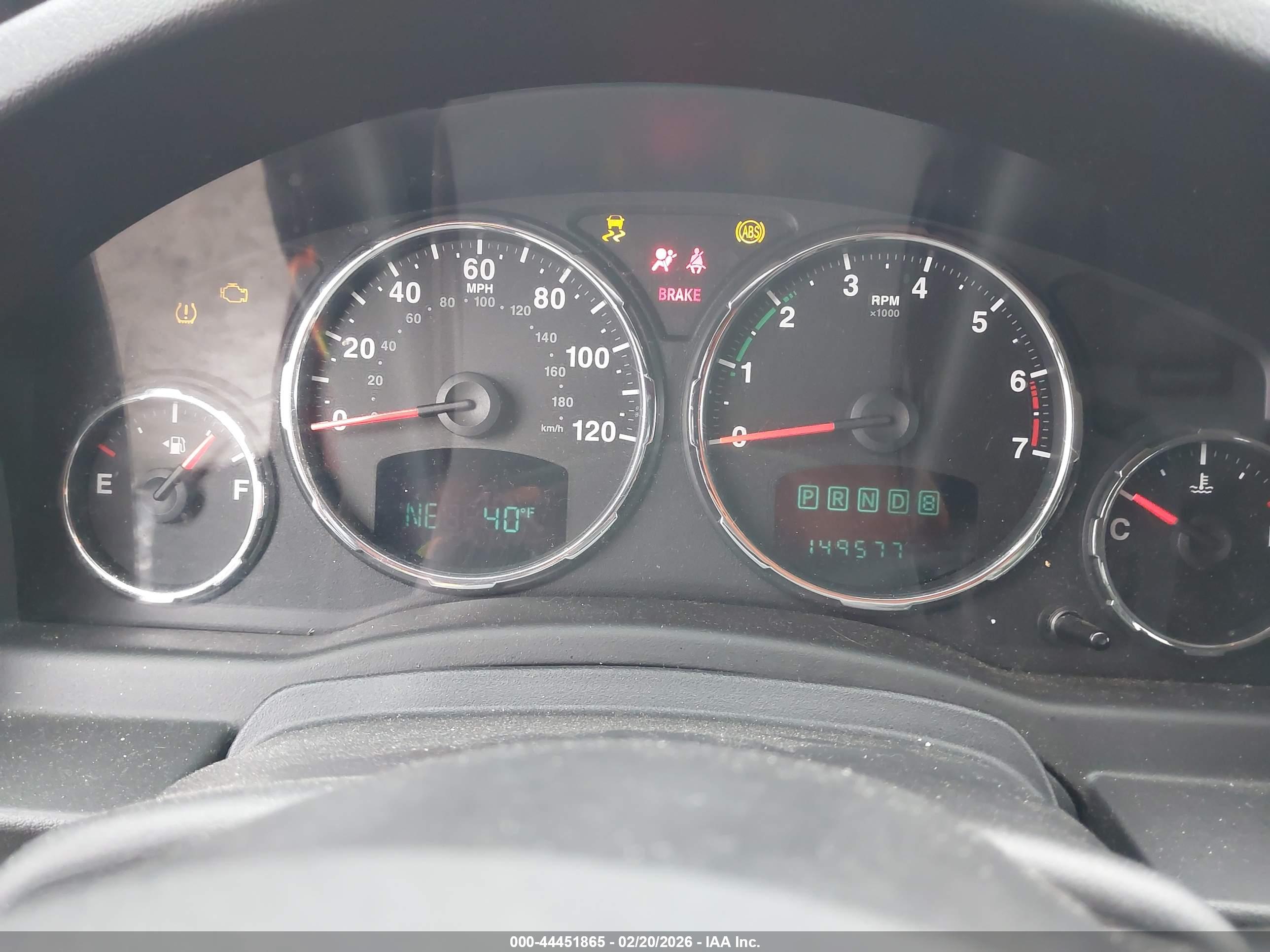 JEEP LIBERTY image 7
