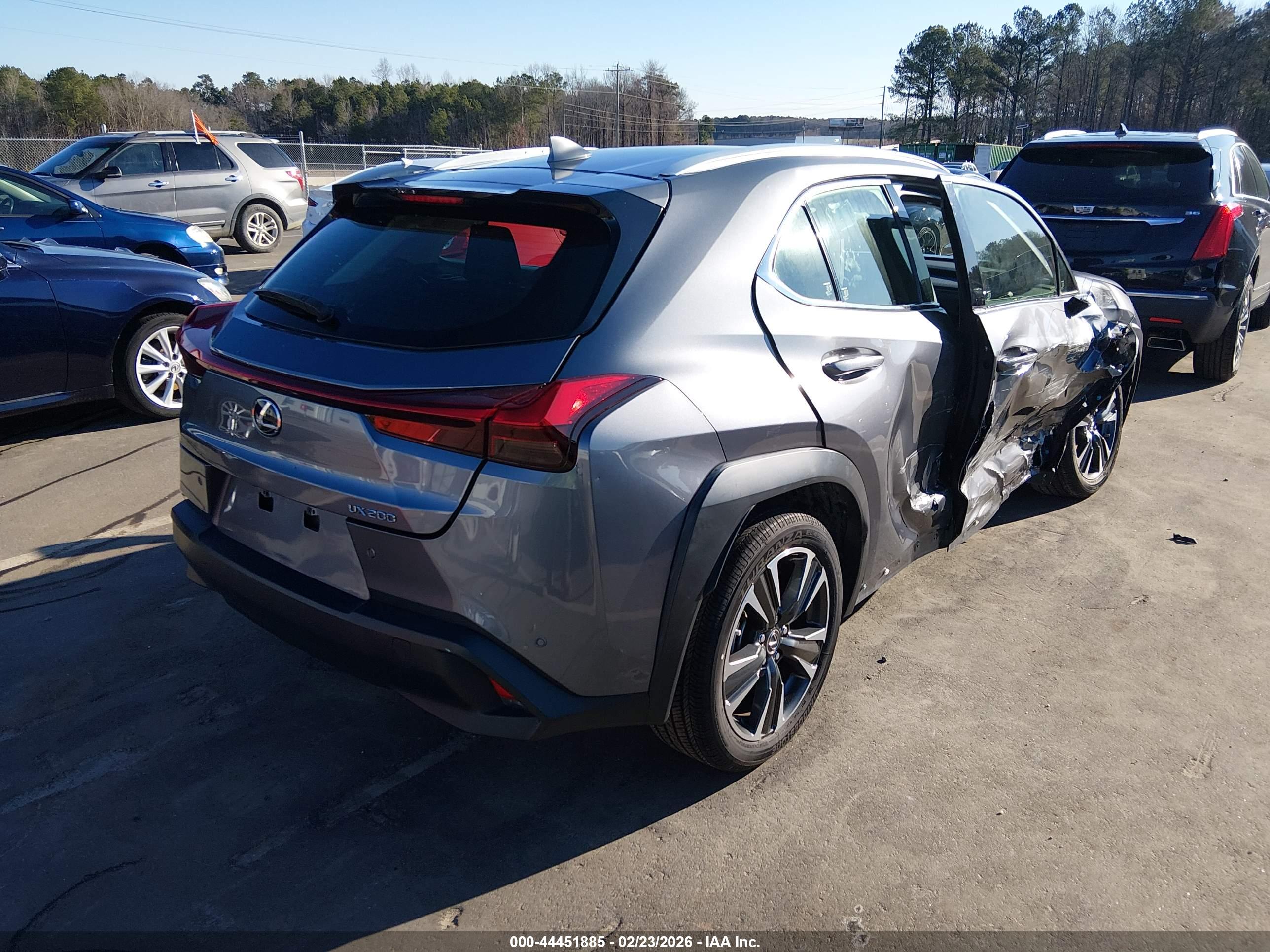 LEXUS UX image 4