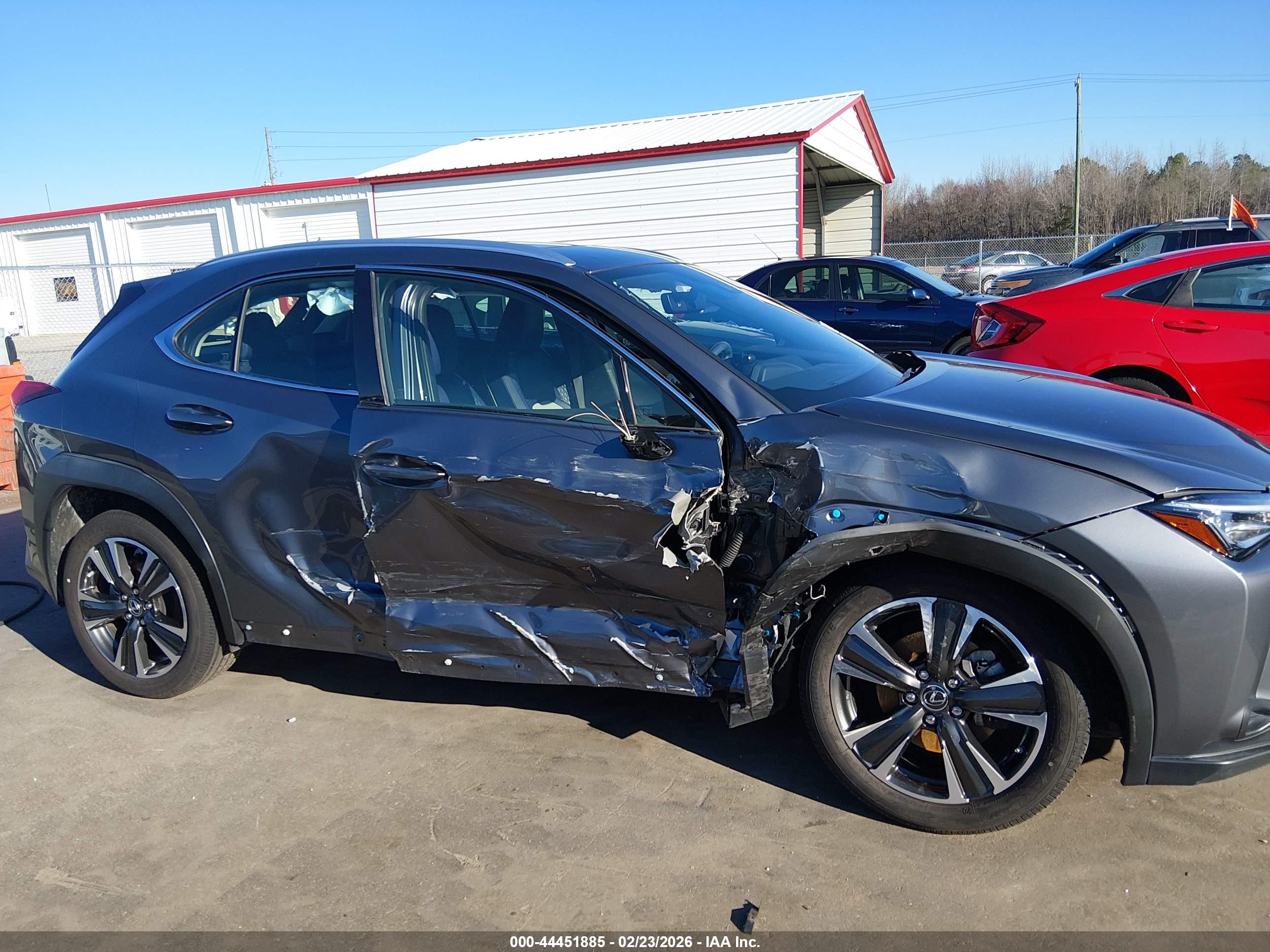 LEXUS UX image 6