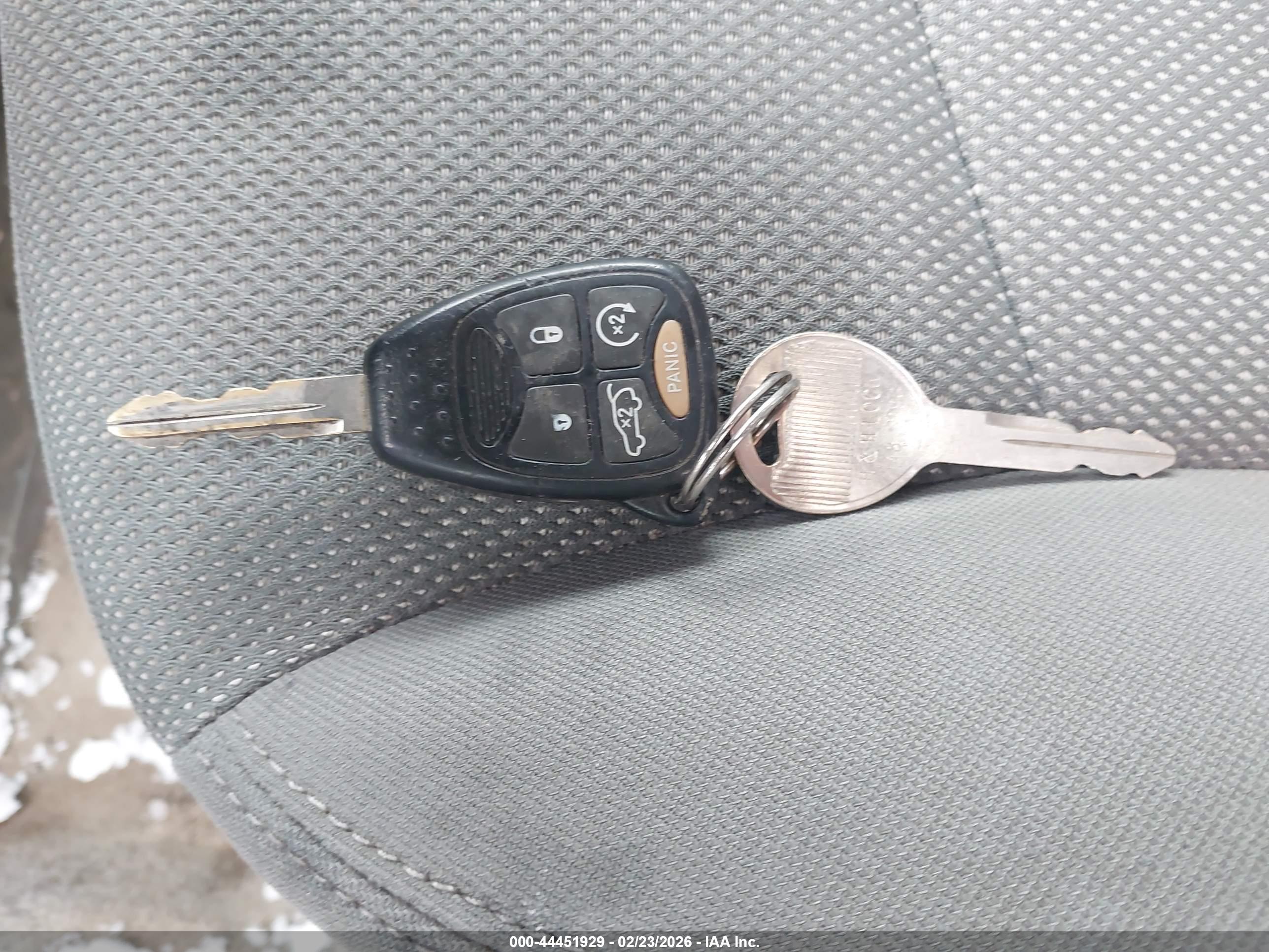 CHRYSLER SEBRING image 11
