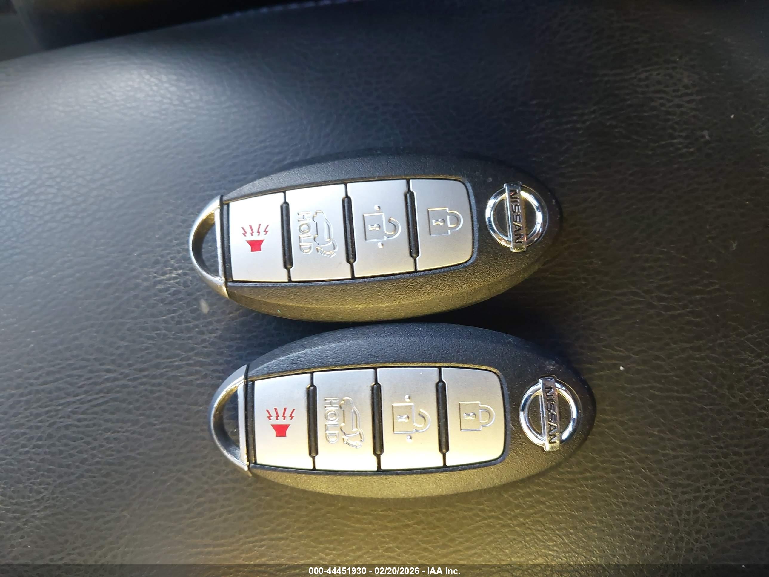 NISSAN ROGUE image 11
