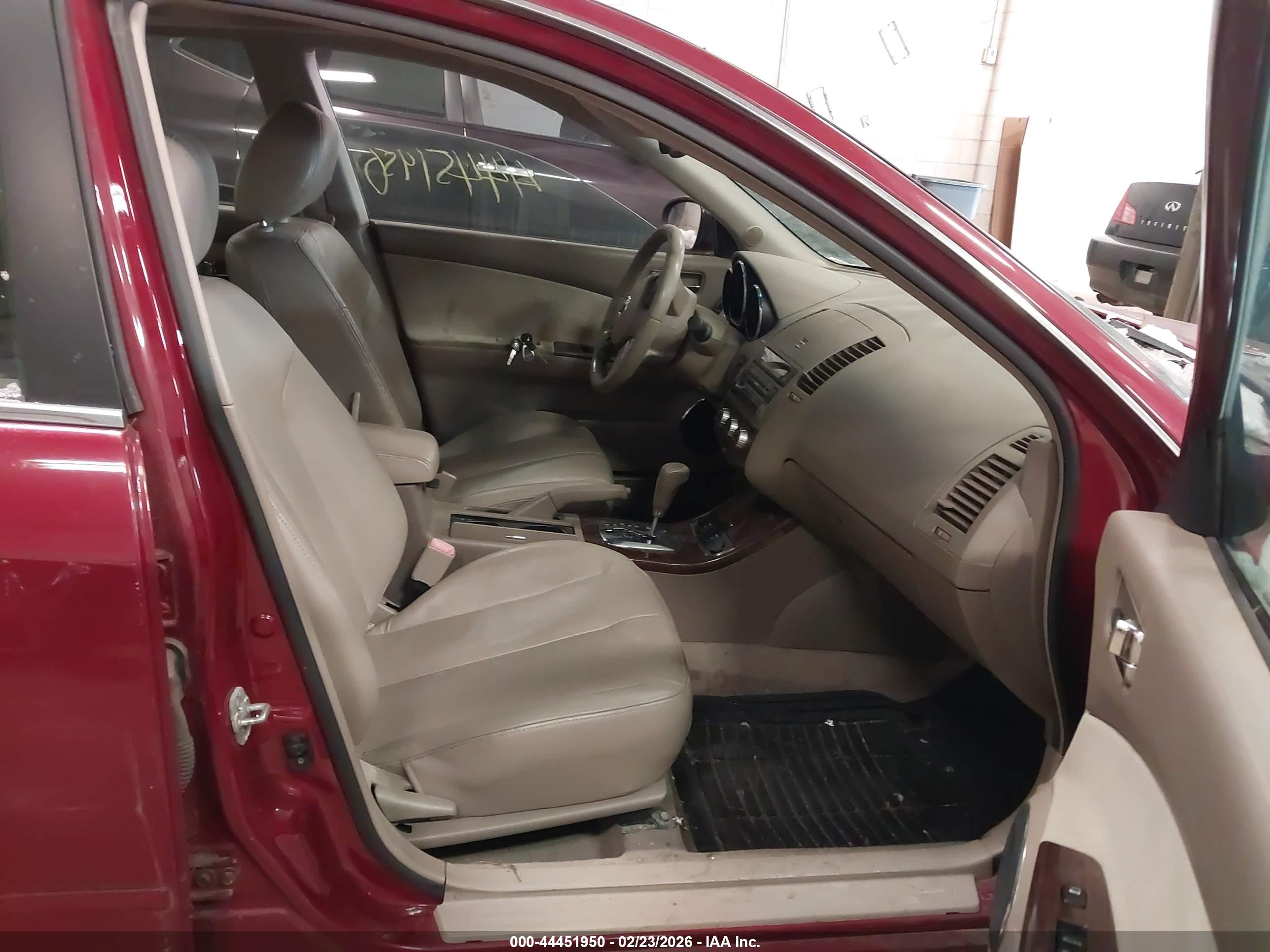 NISSAN ALTIMA image 5