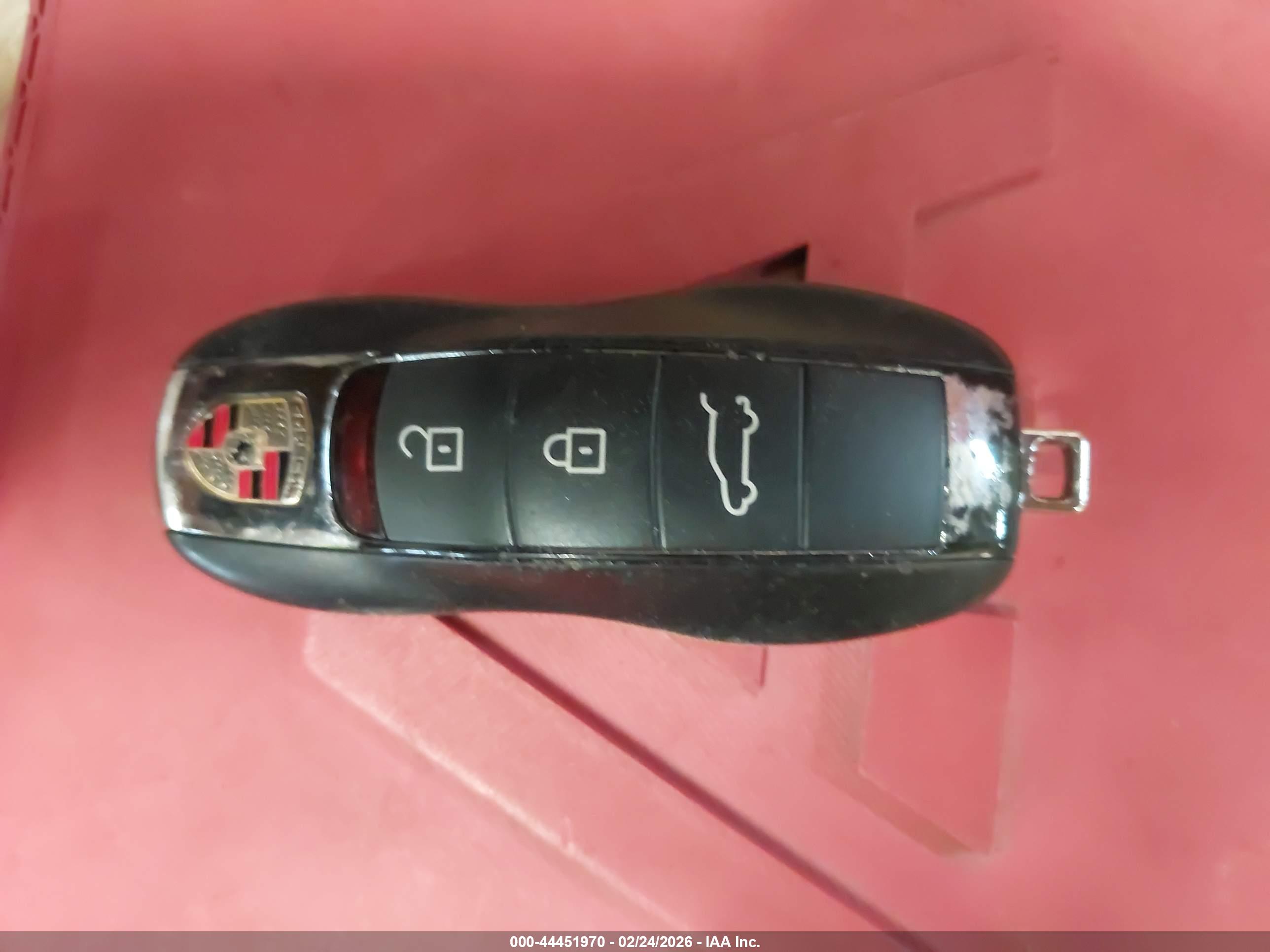 PORSCHE MACAN image 11