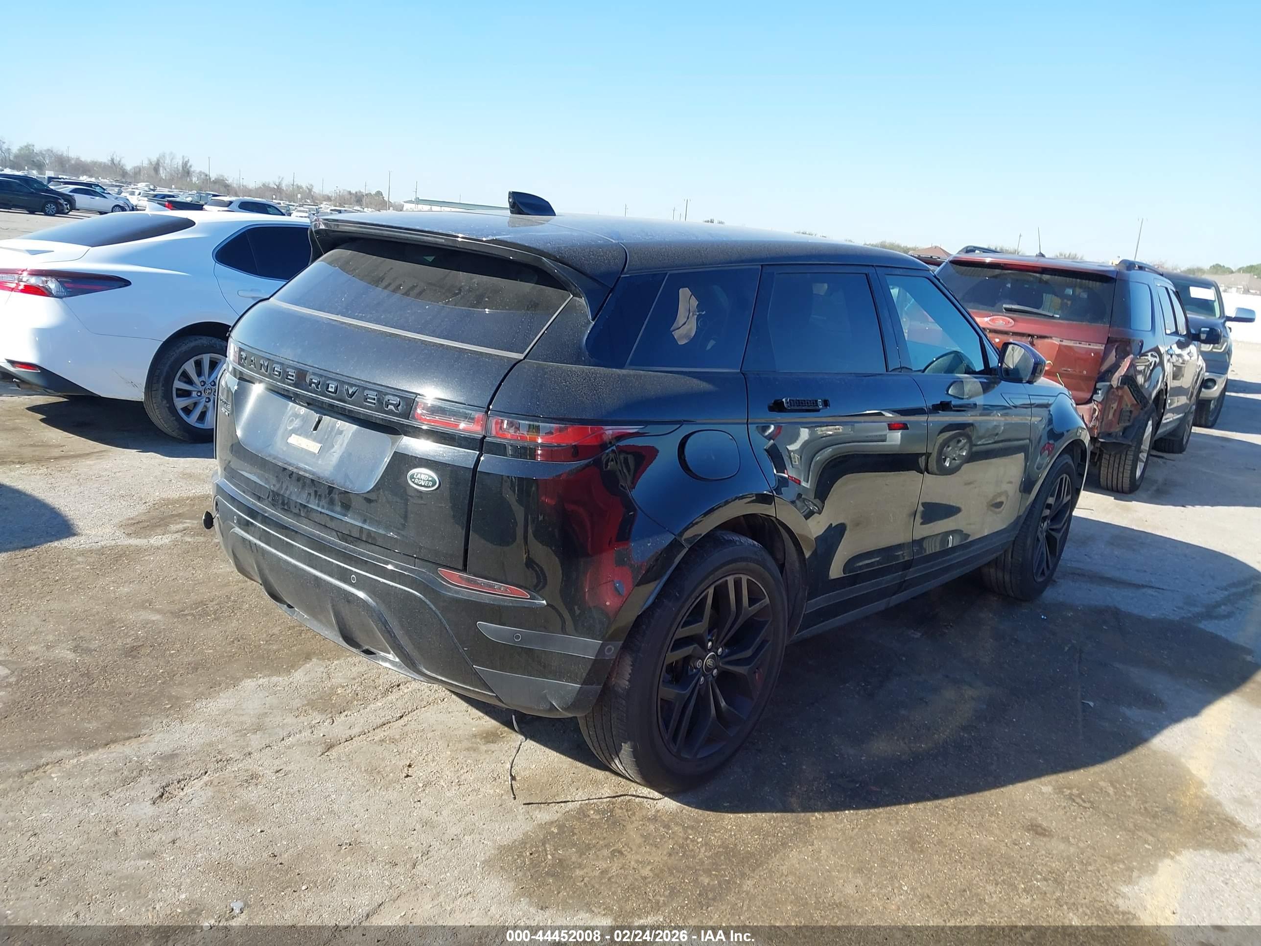 LAND ROVER image 4