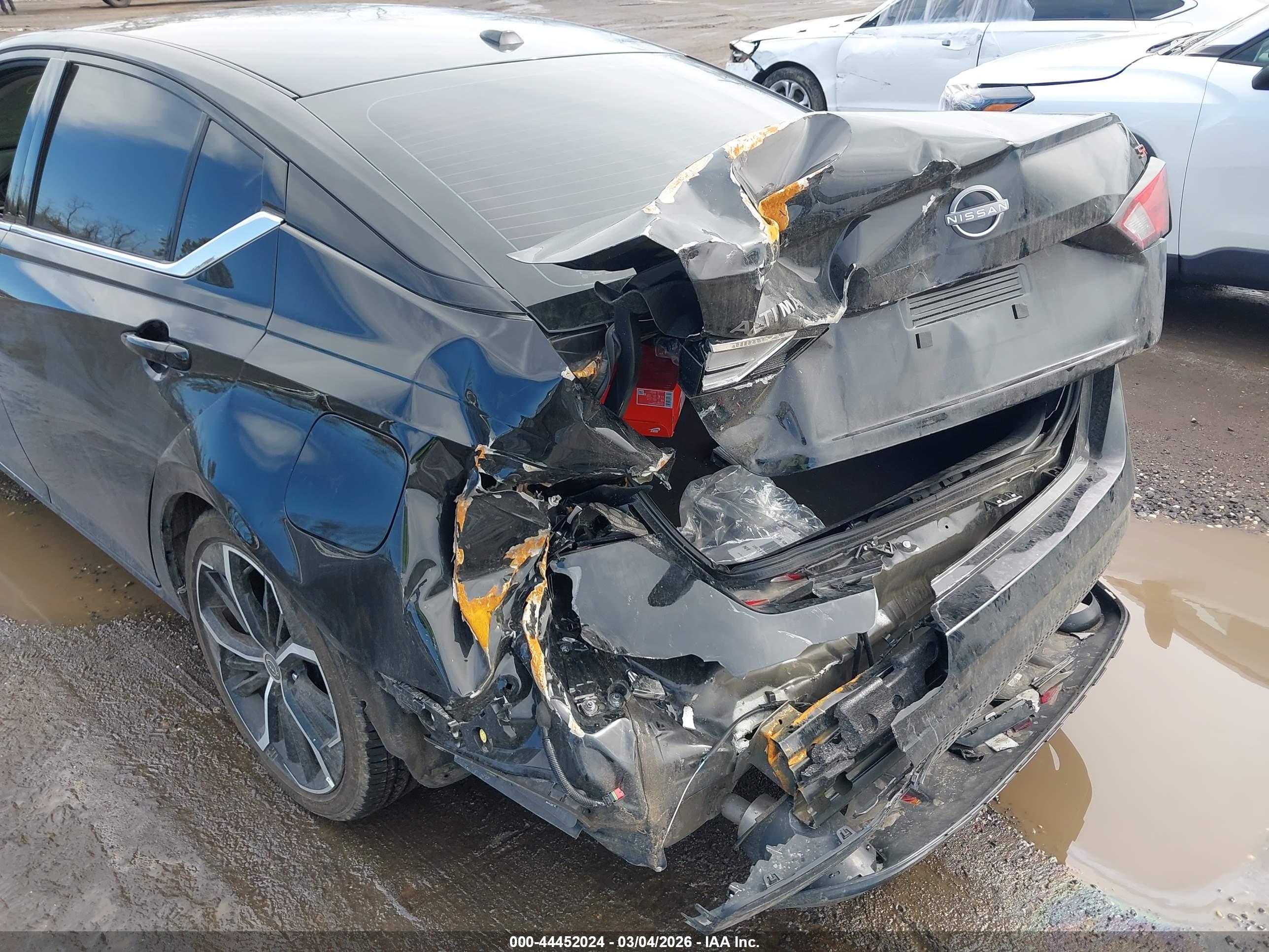 NISSAN ALTIMA image 6