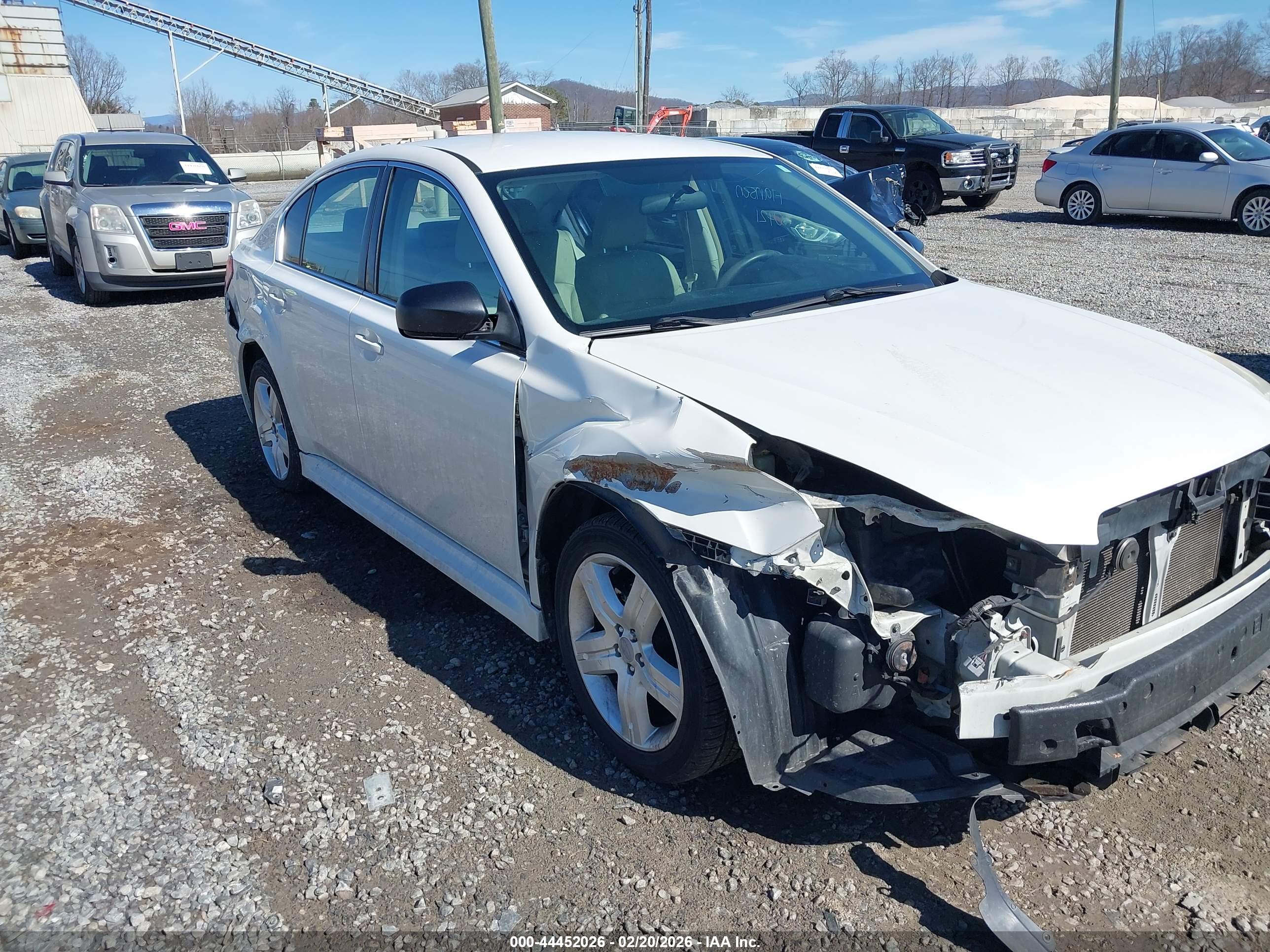 SUBARU LEGACY image 6