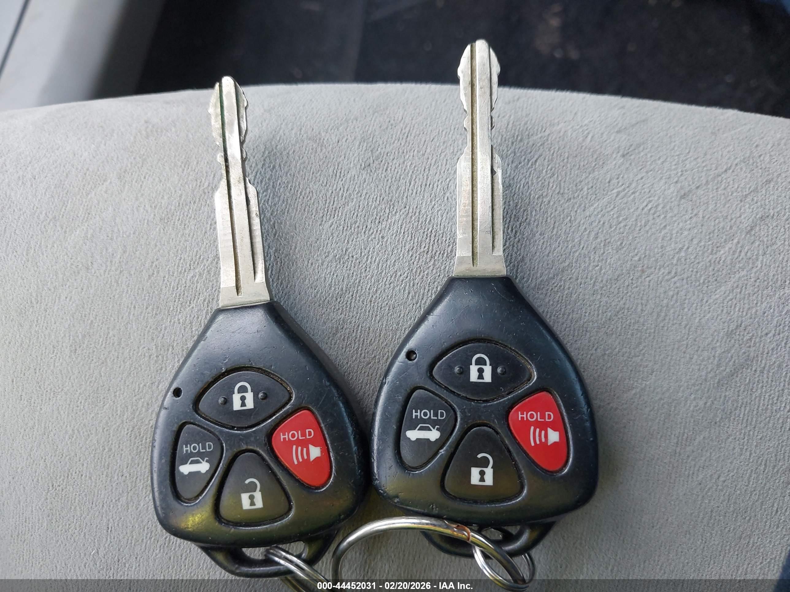 TOYOTA COROLLA image 11