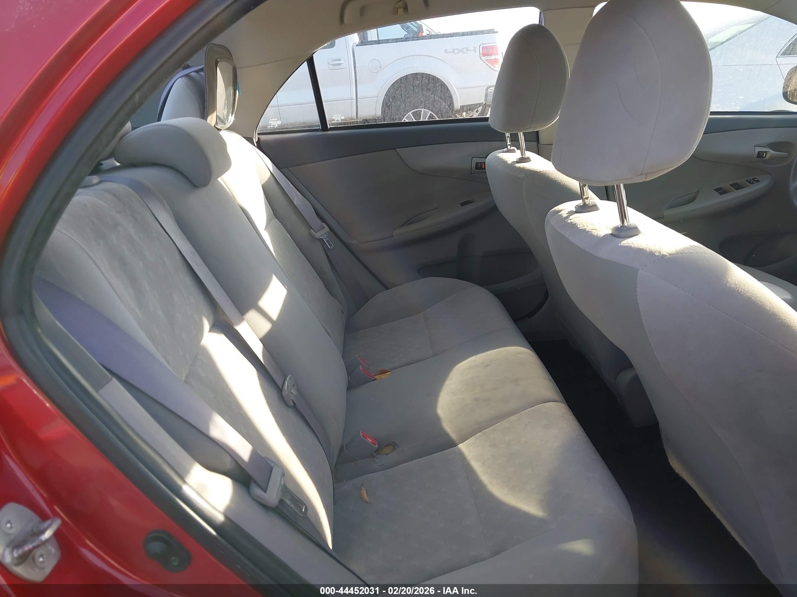 TOYOTA COROLLA image 8
