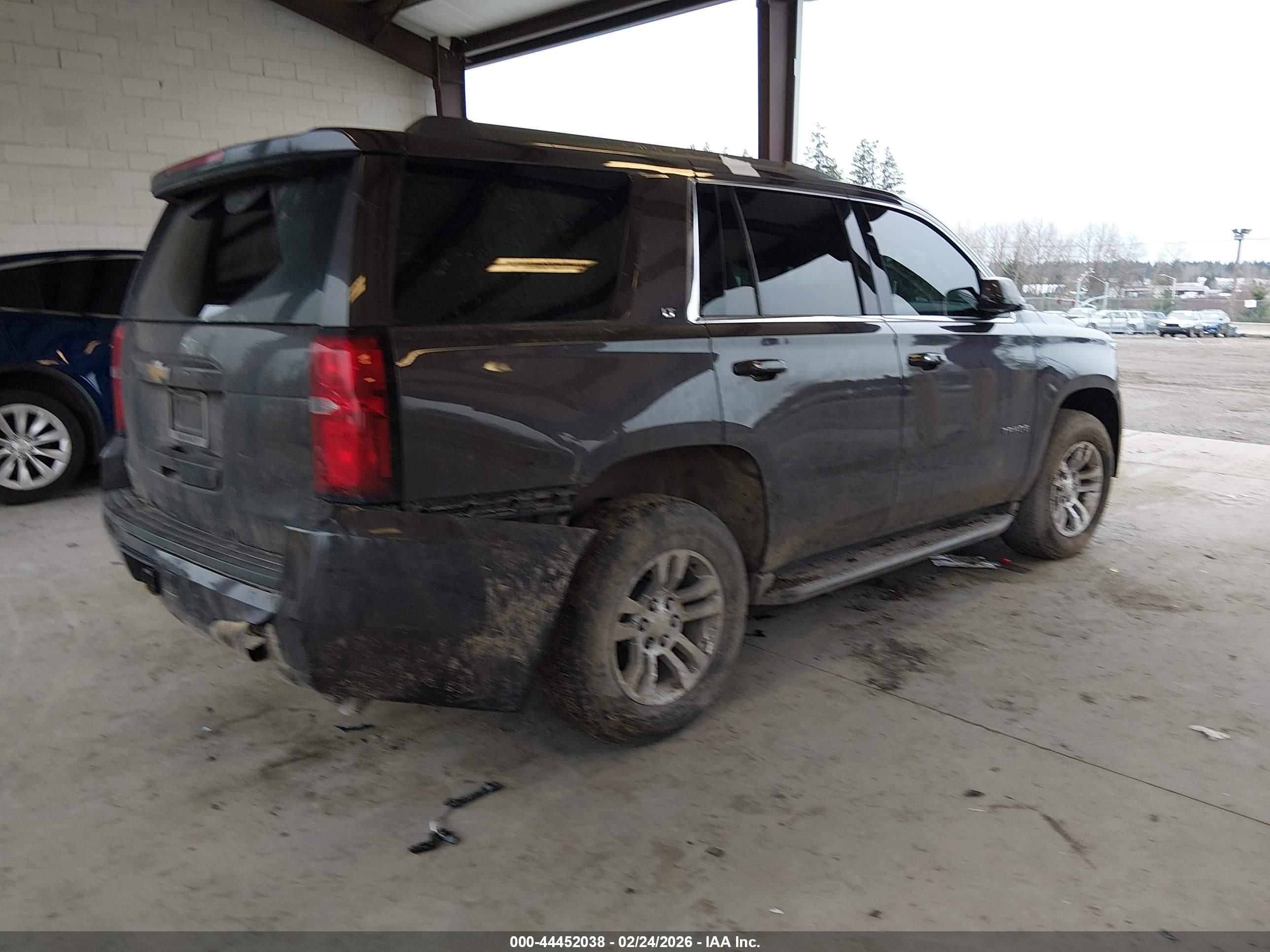 CHEVROLET TAHOE image 4