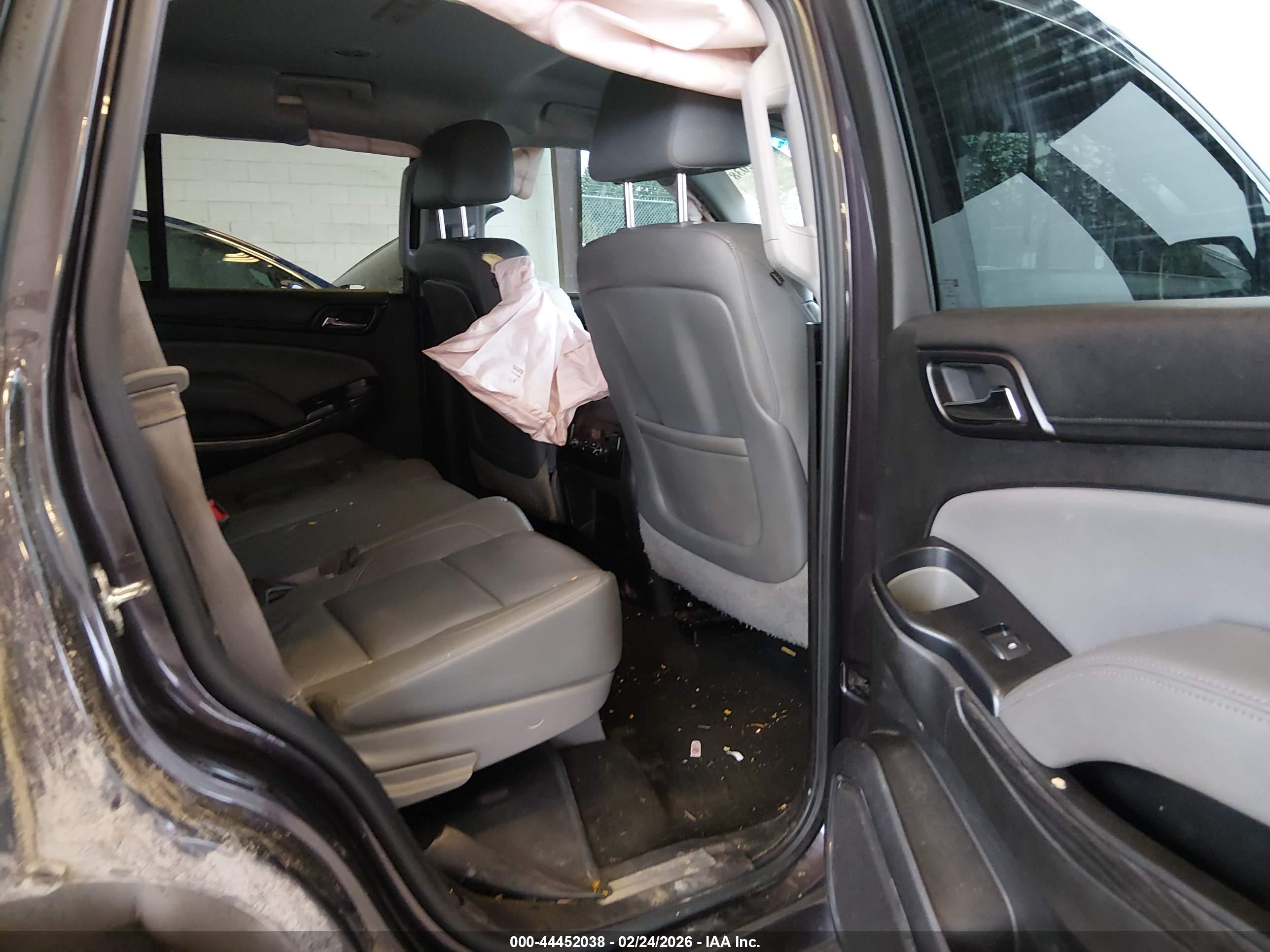 CHEVROLET TAHOE image 8