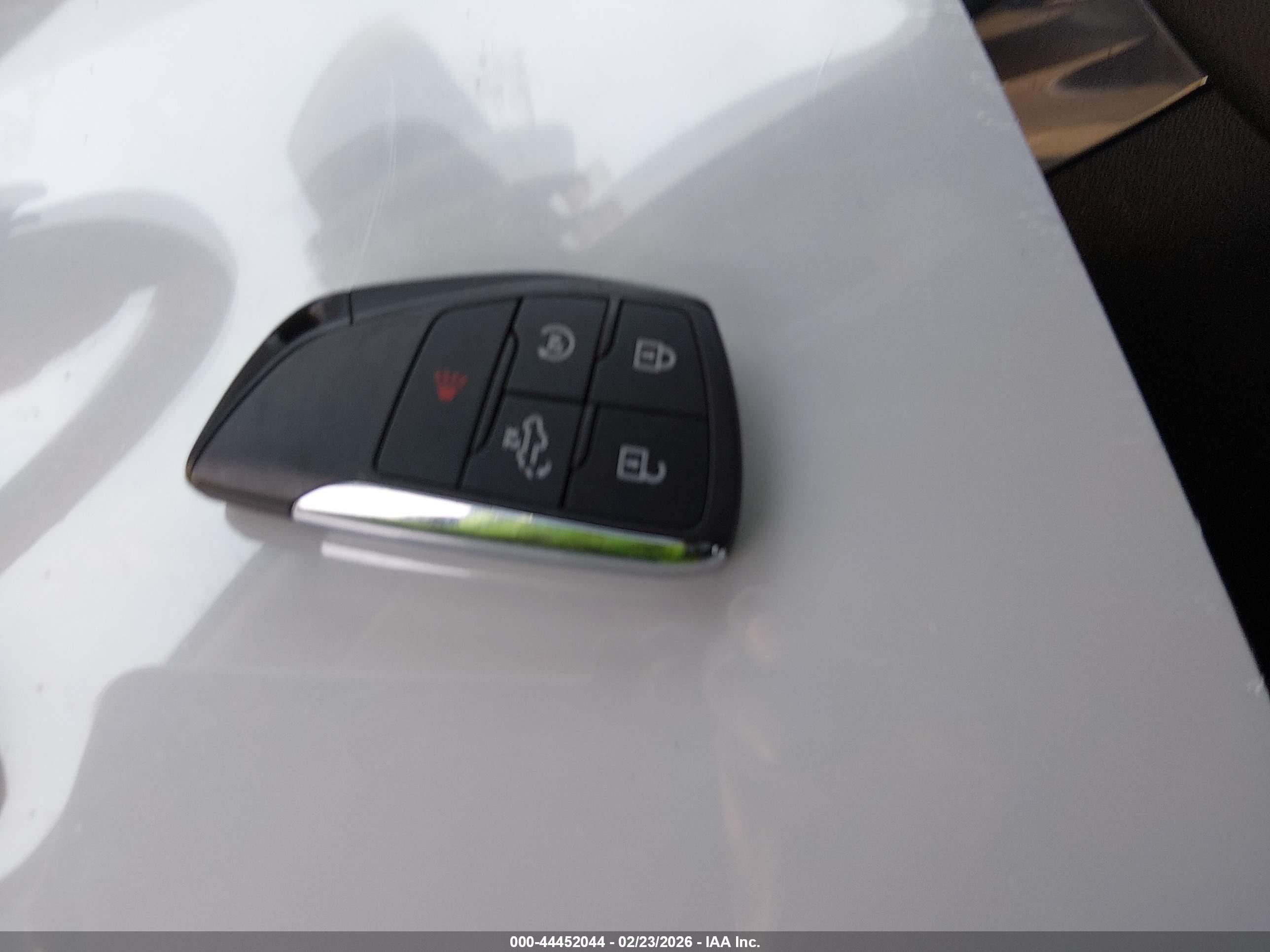 GMC SIERRA image 11