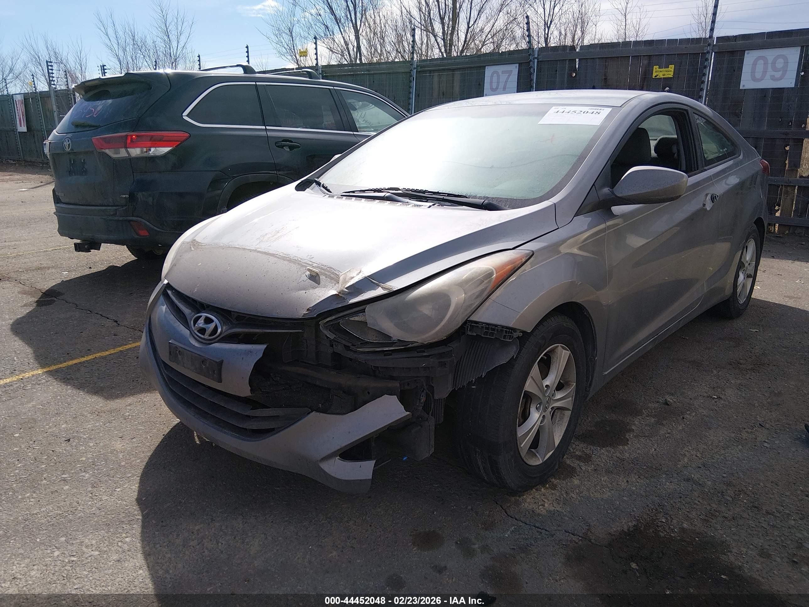 HYUNDAI ELANTRA image 2