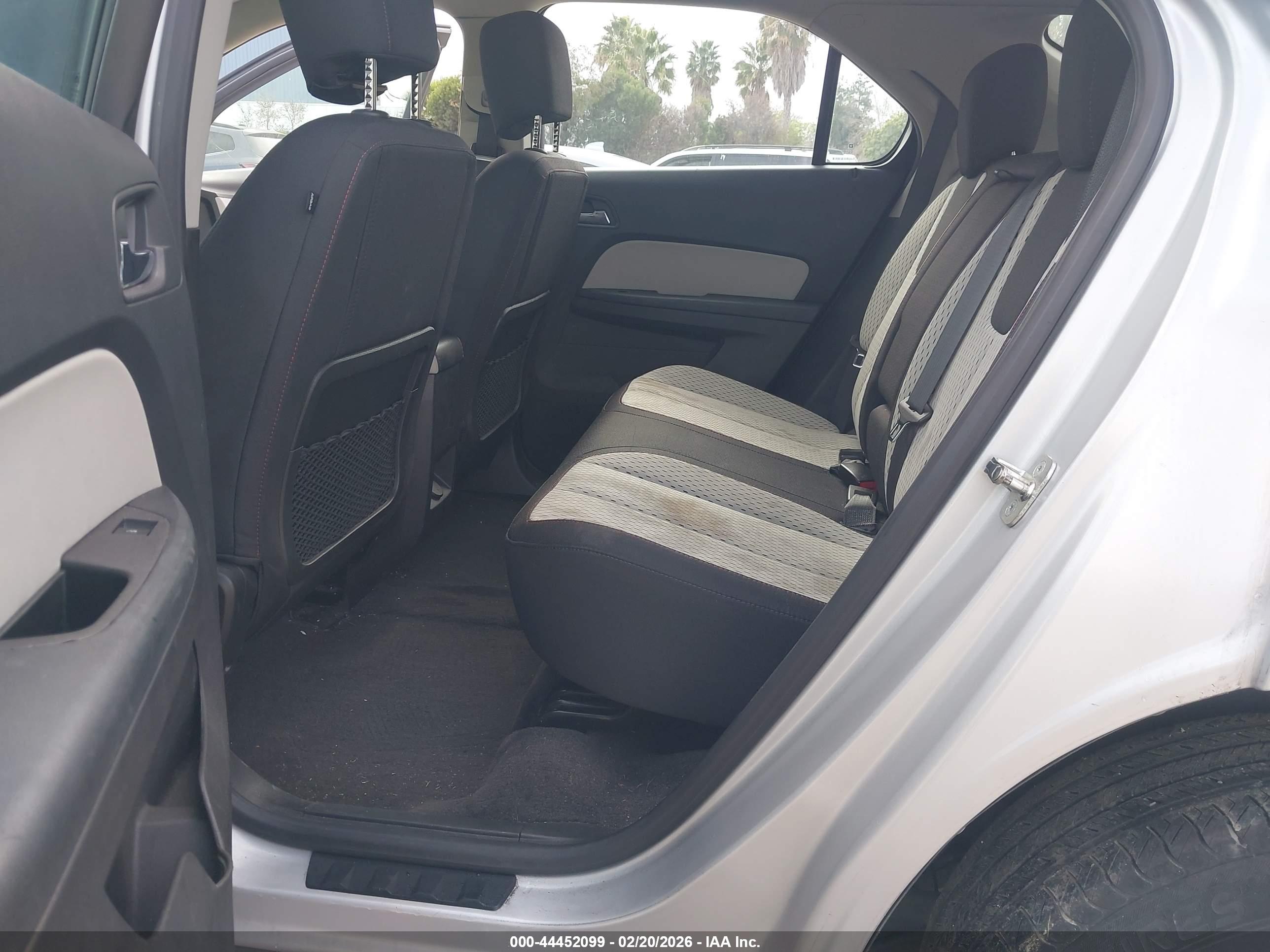 CHEVROLET EQUINOX image 8