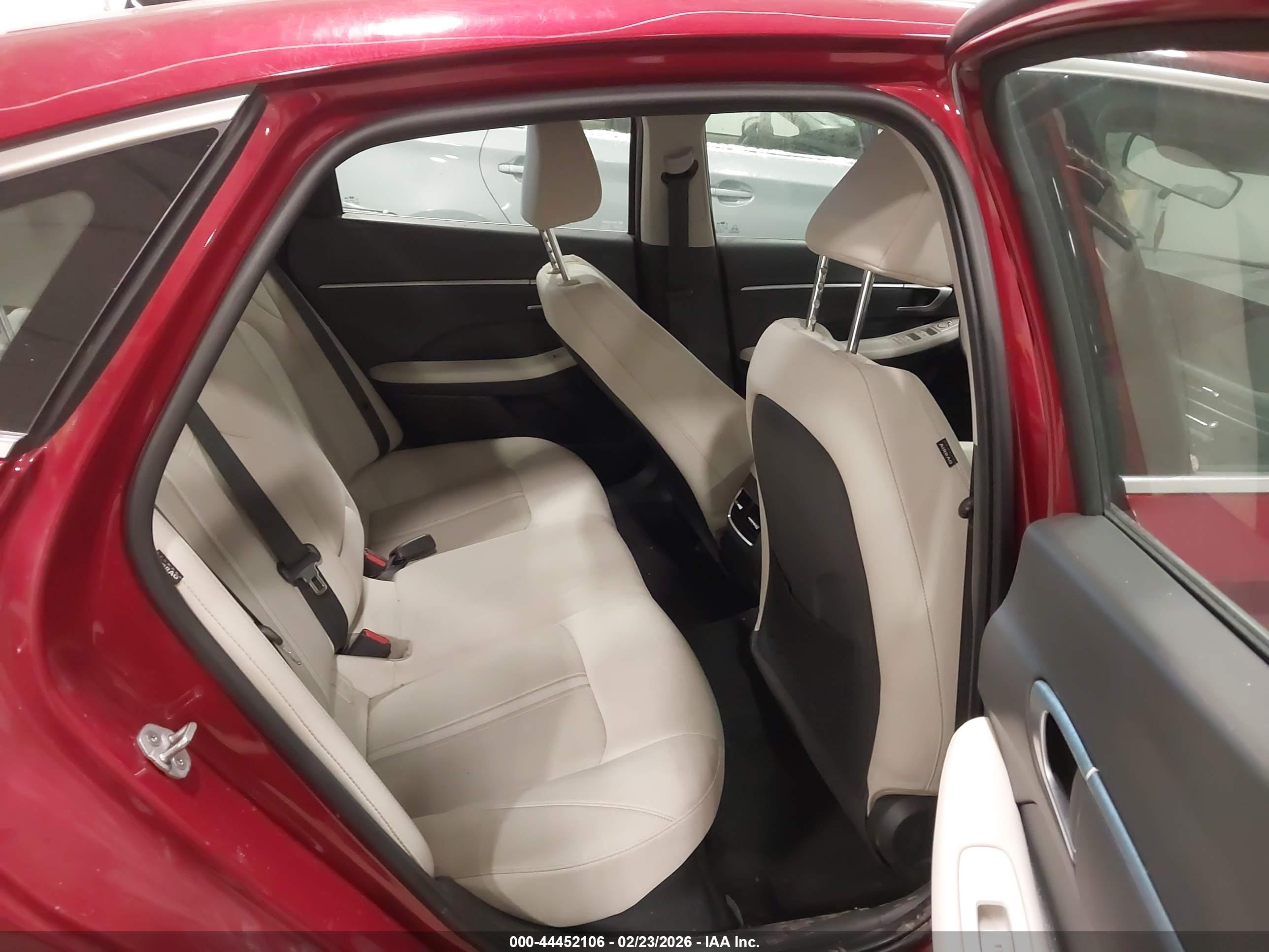 HYUNDAI SONATA image 8