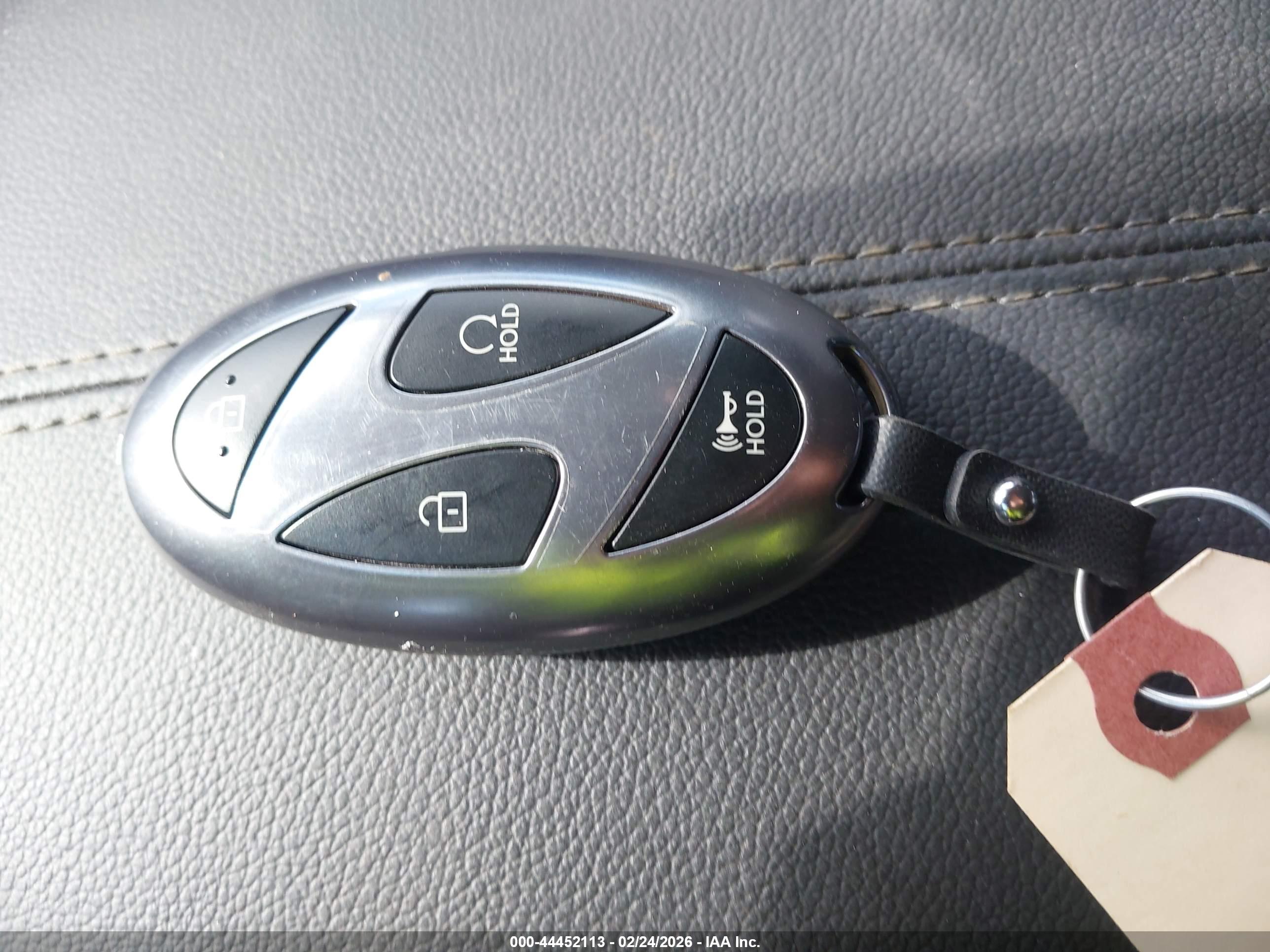 HYUNDAI TUCSON image 11