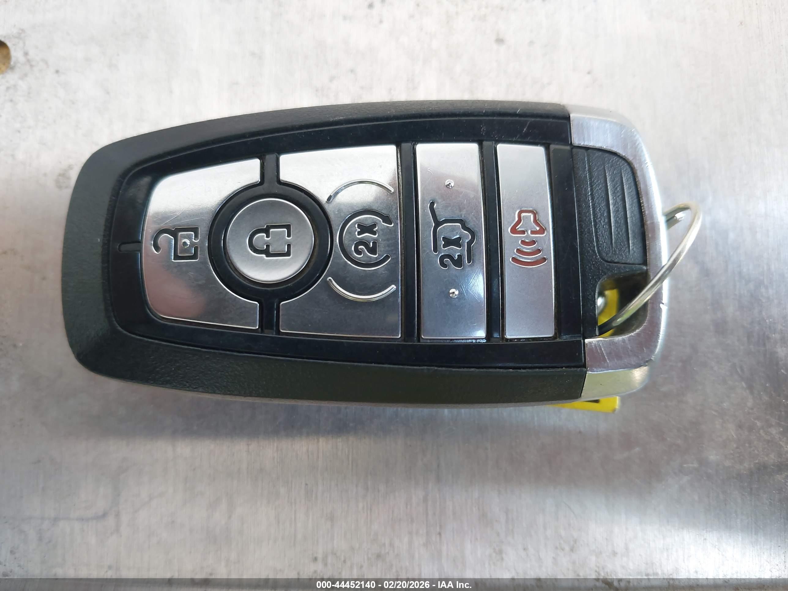 FORD EXPLORER image 11