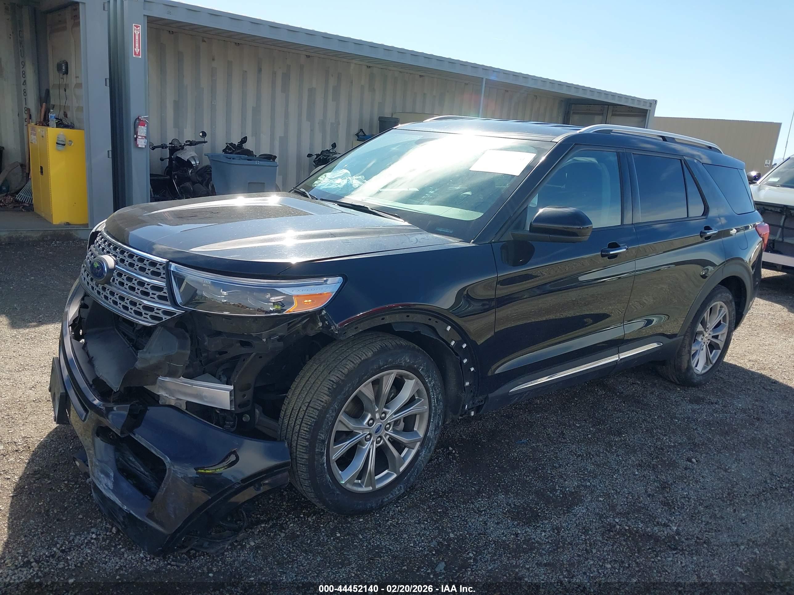 FORD EXPLORER image 2
