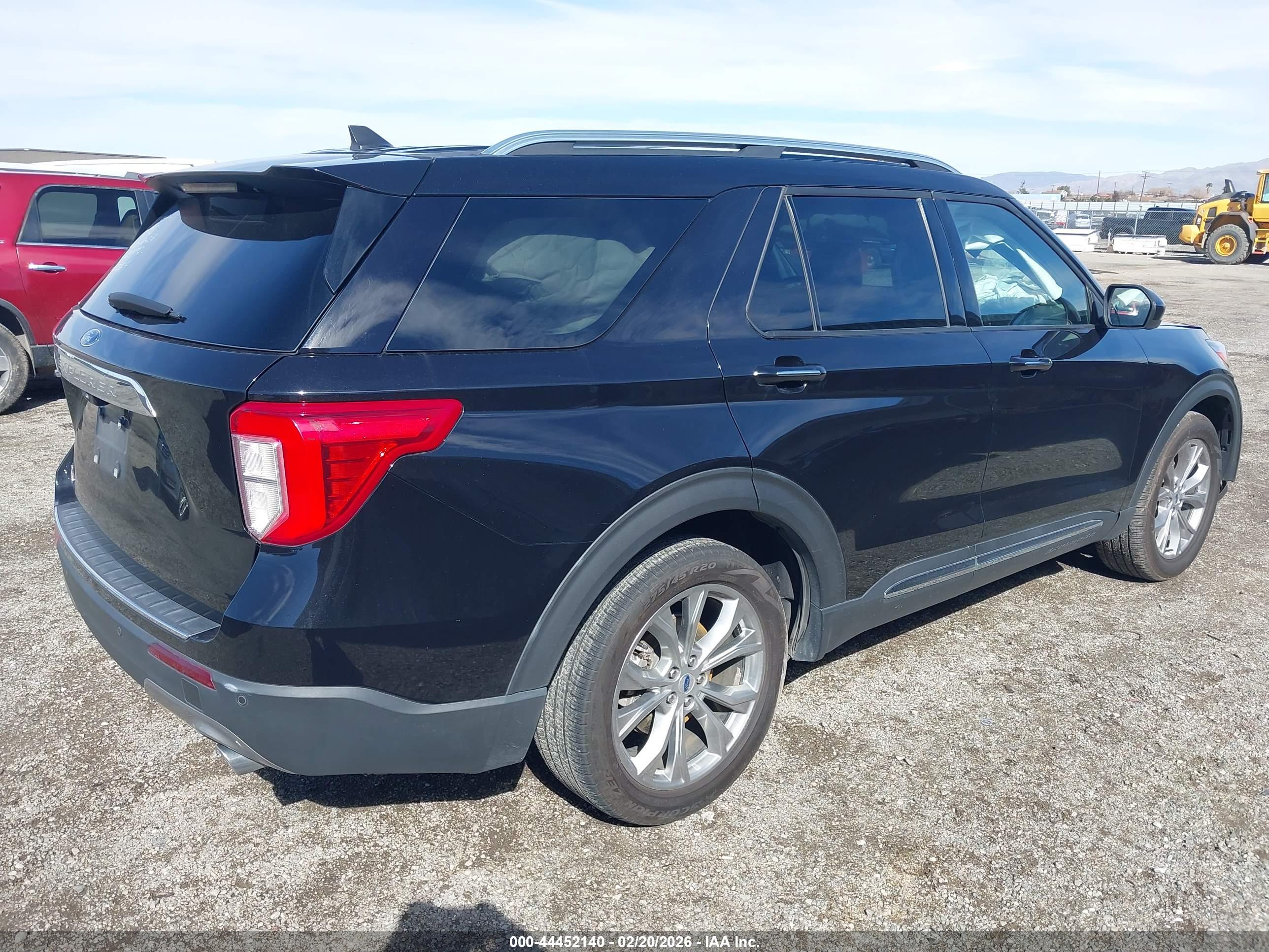 FORD EXPLORER image 4