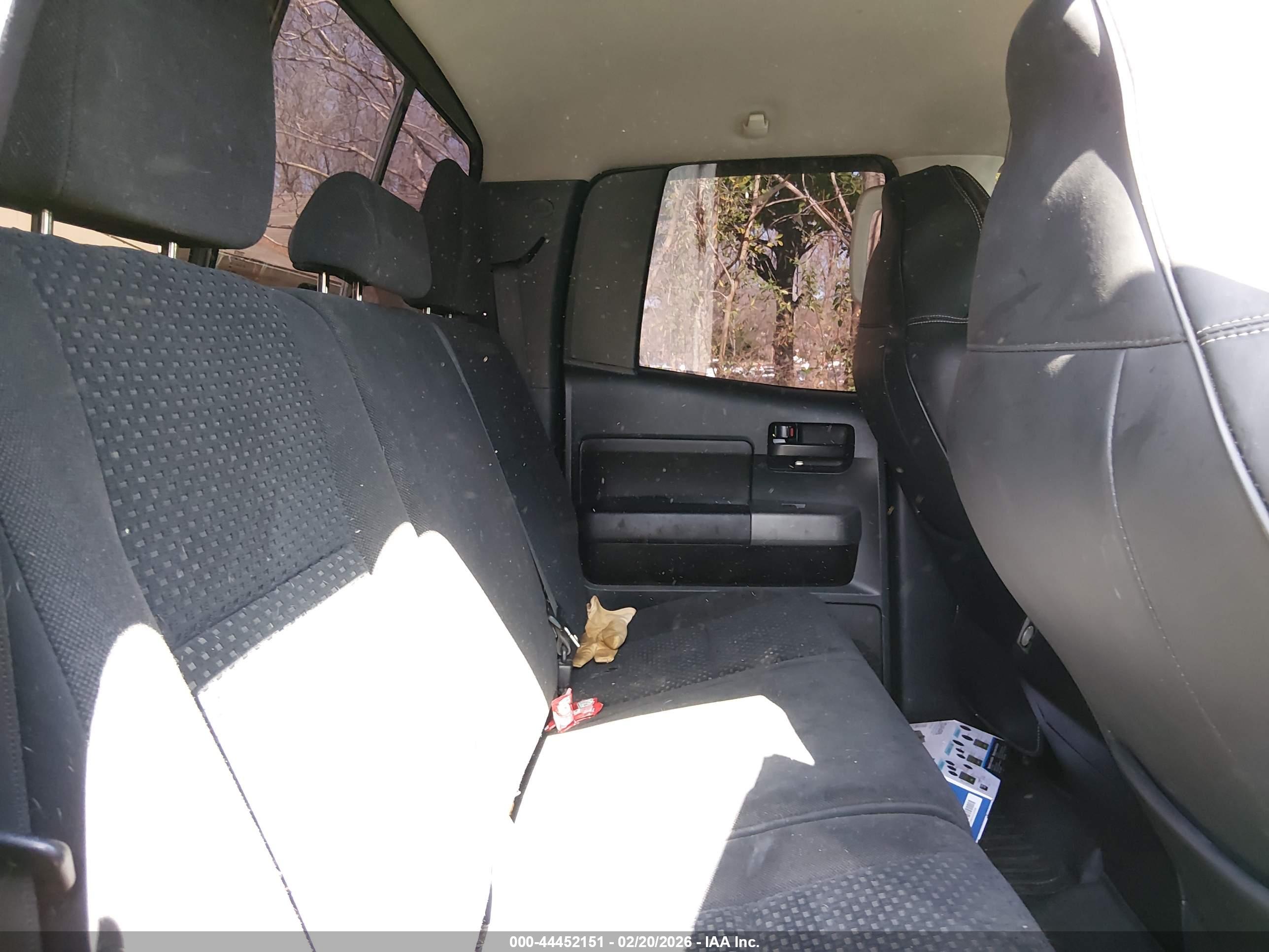 TOYOTA TUNDRA image 8