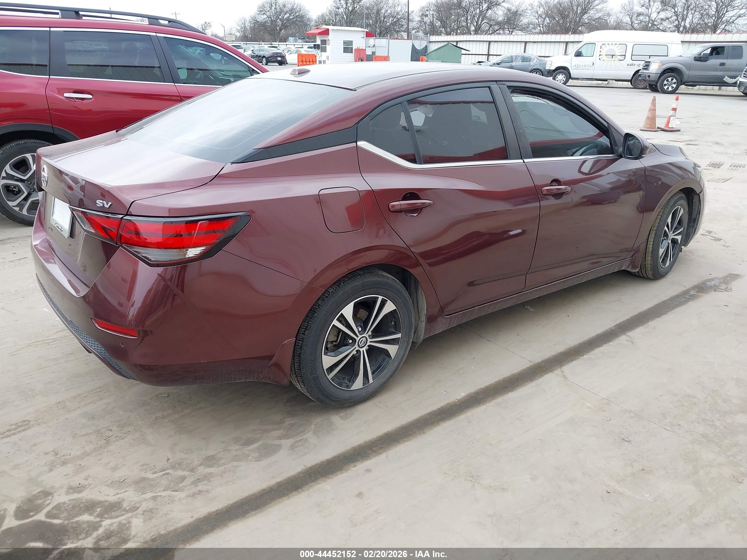 NISSAN SENTRA image 4