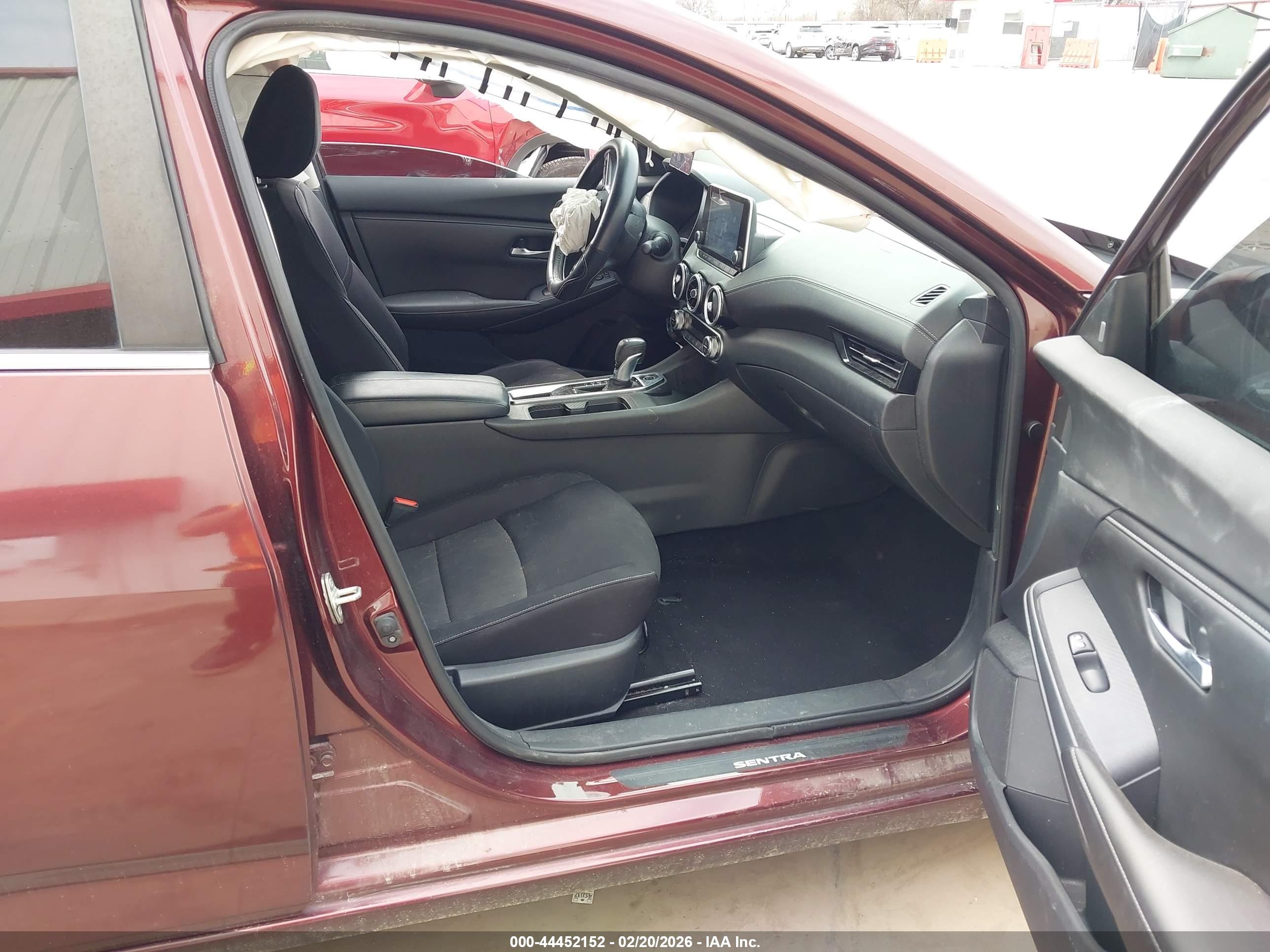 NISSAN SENTRA image 5