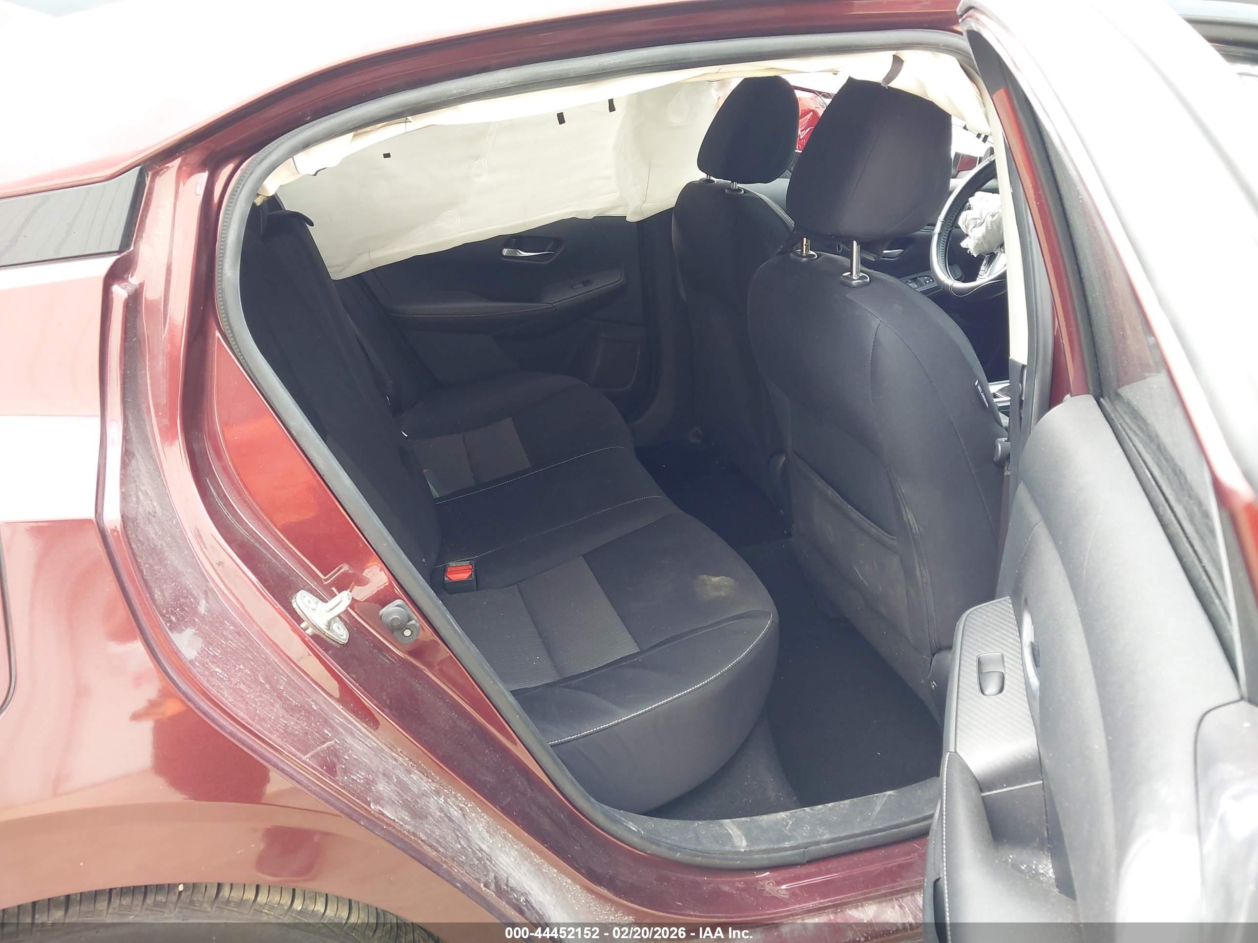 NISSAN SENTRA image 8