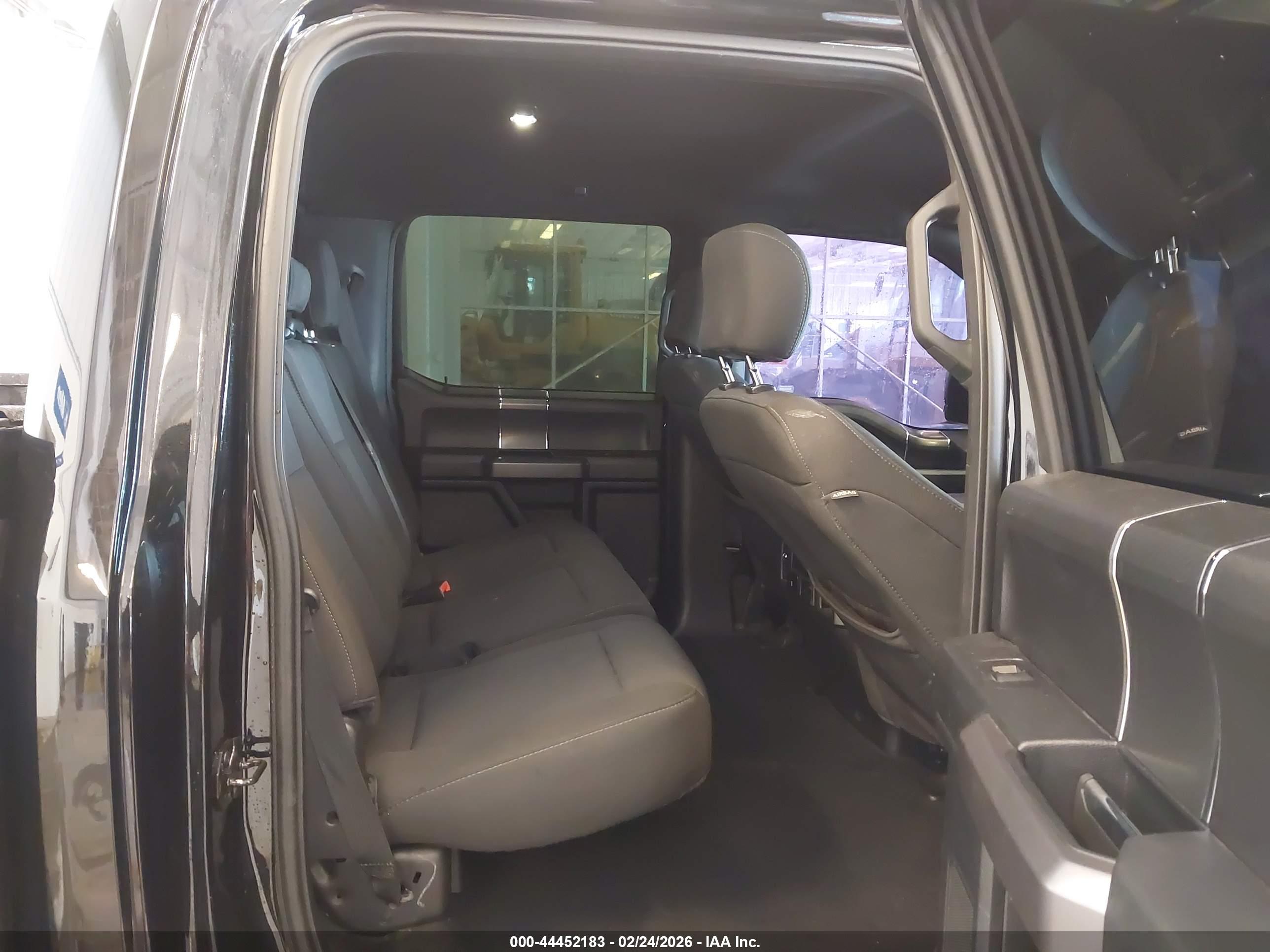 FORD F-150 image 8