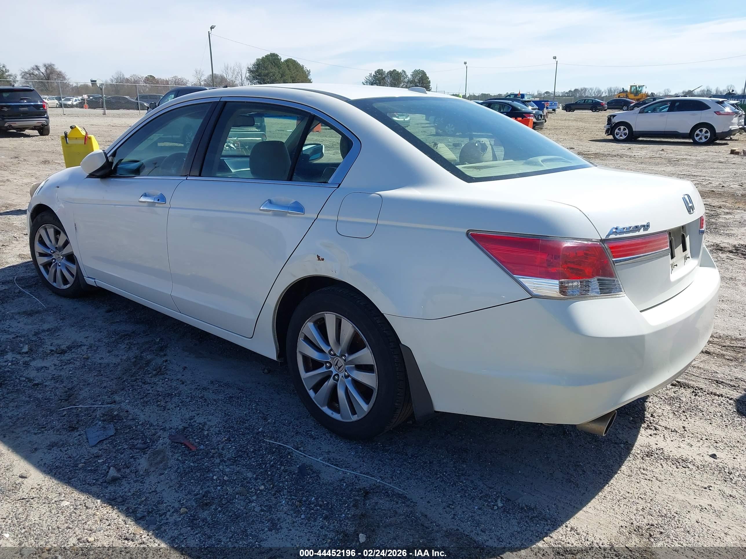 HONDA ACCORD image 3