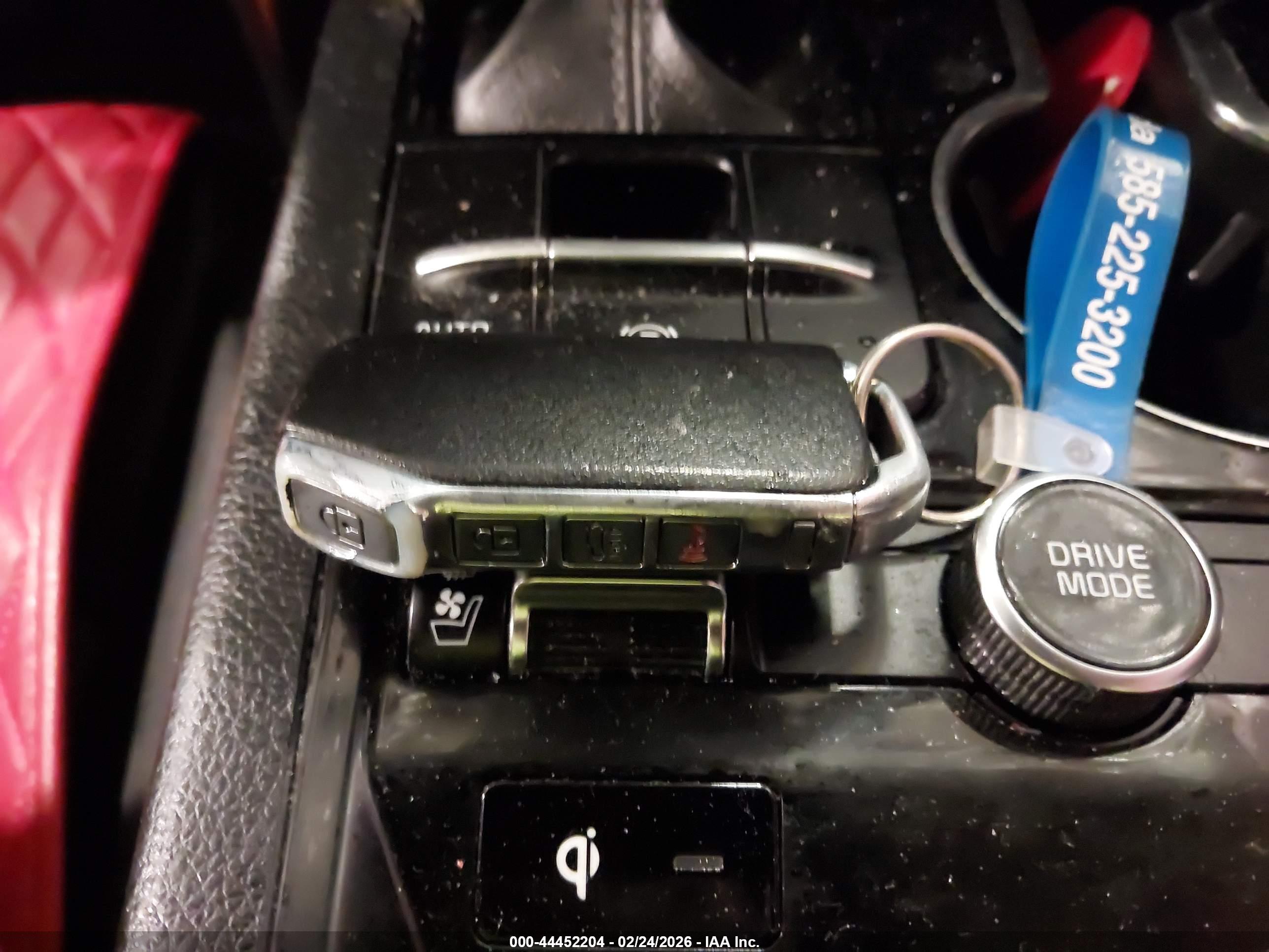 KIA K5 image 11