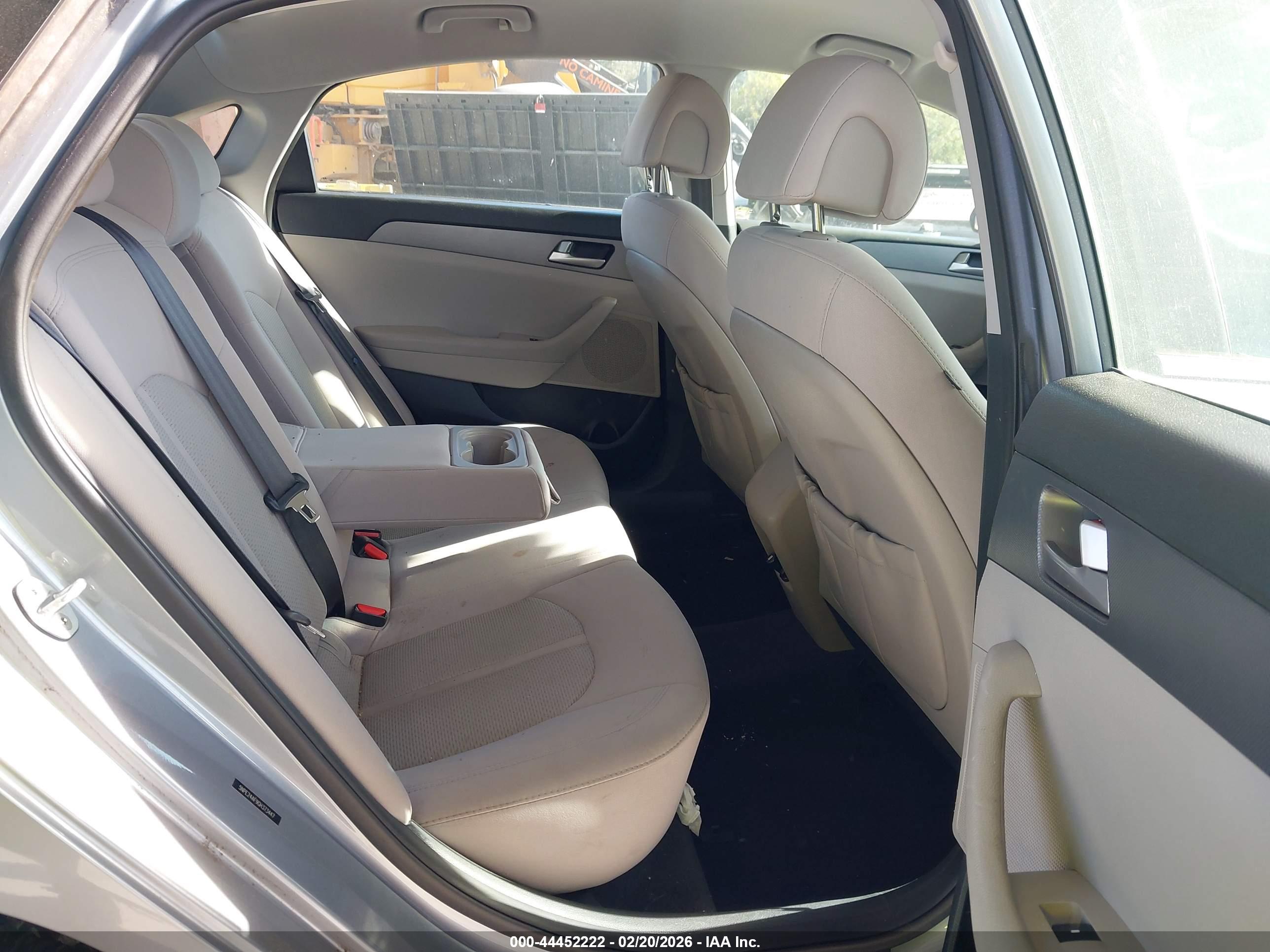 HYUNDAI SONATA image 8