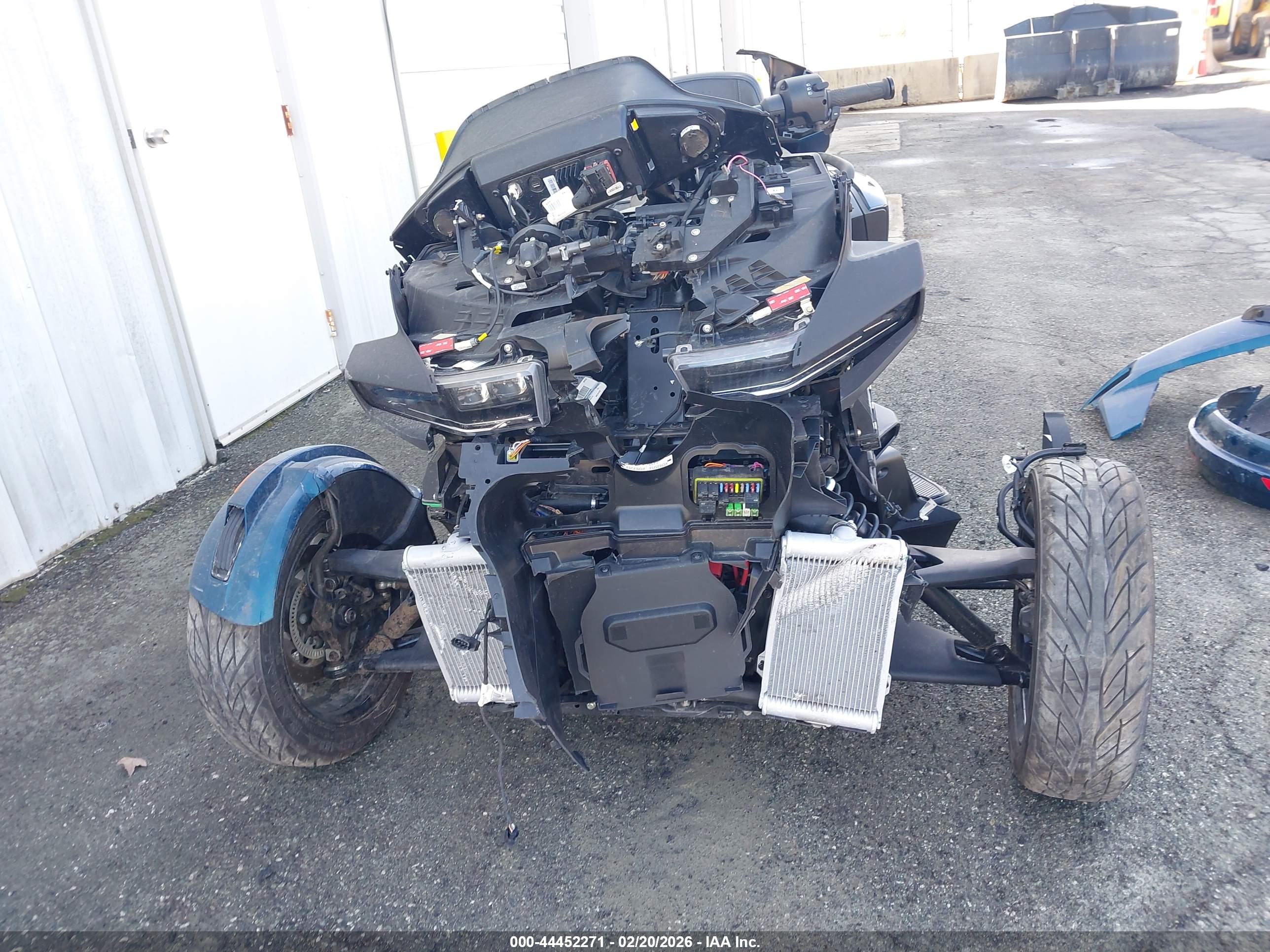 CAN-AM SPYDER image 5