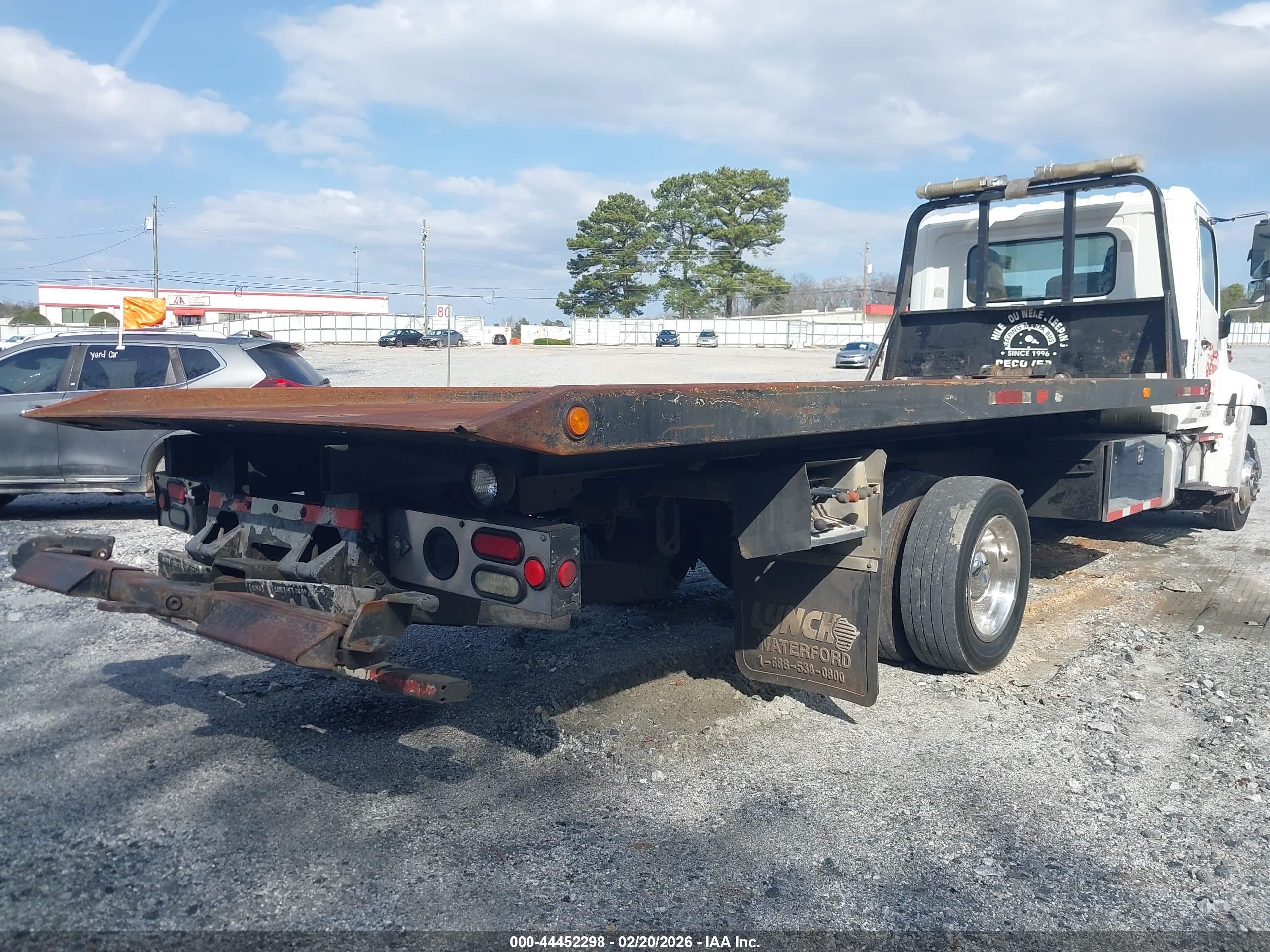 HINO 258 image 4