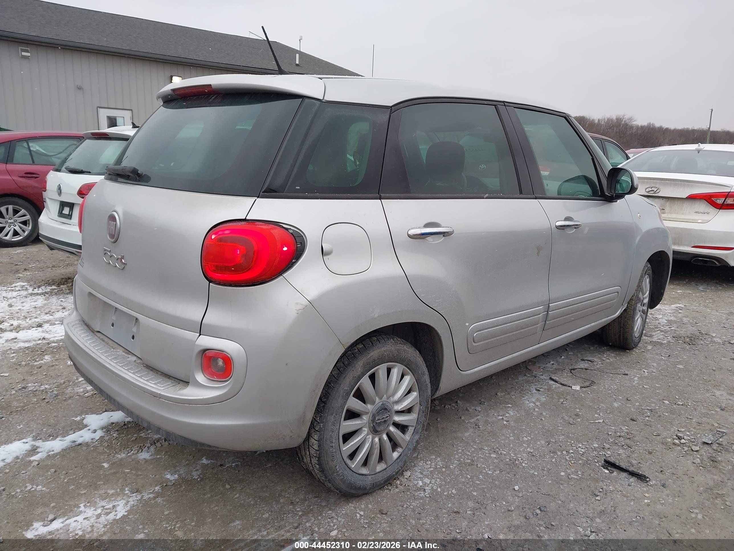FIAT 500L image 4