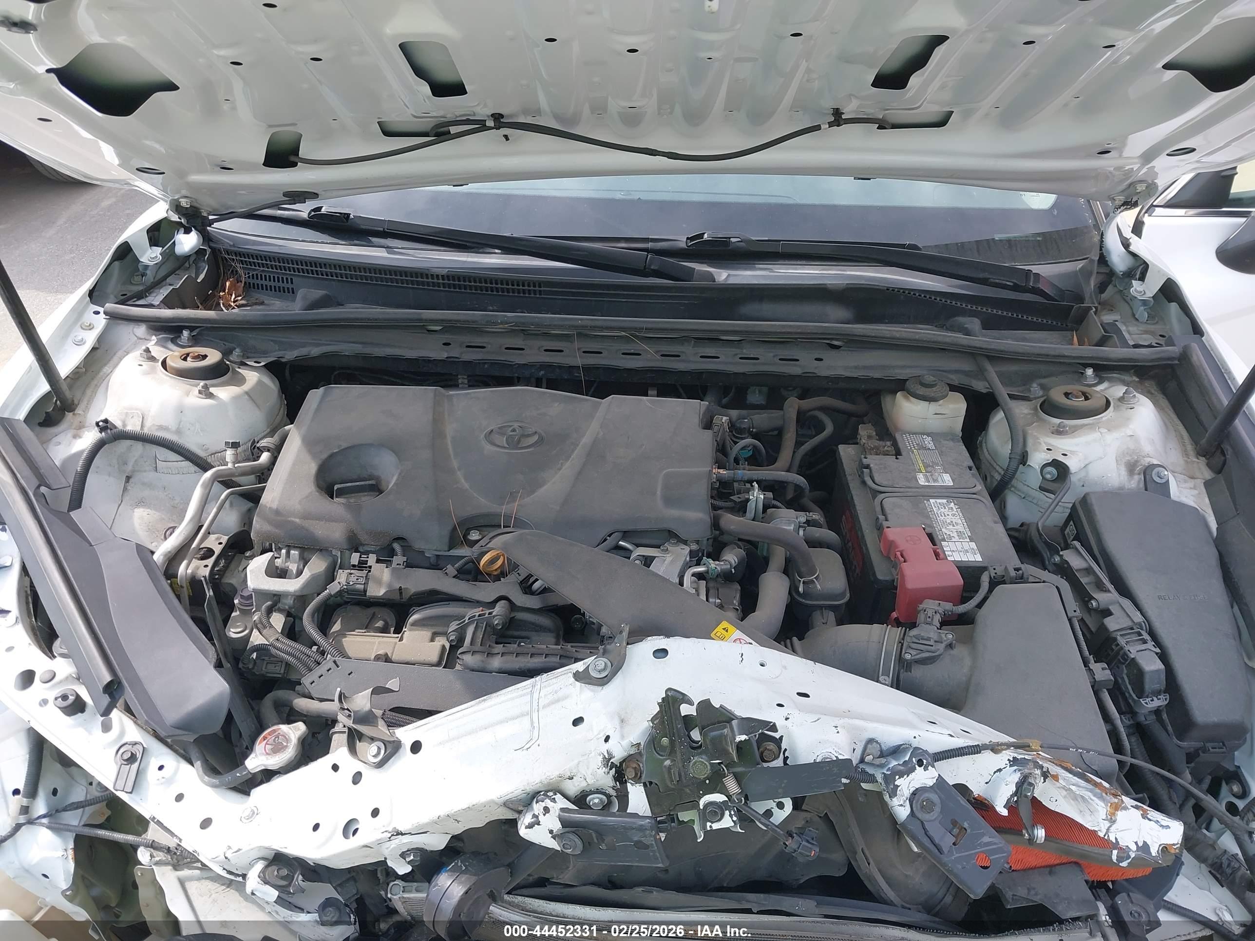 TOYOTA CAMRY image 10