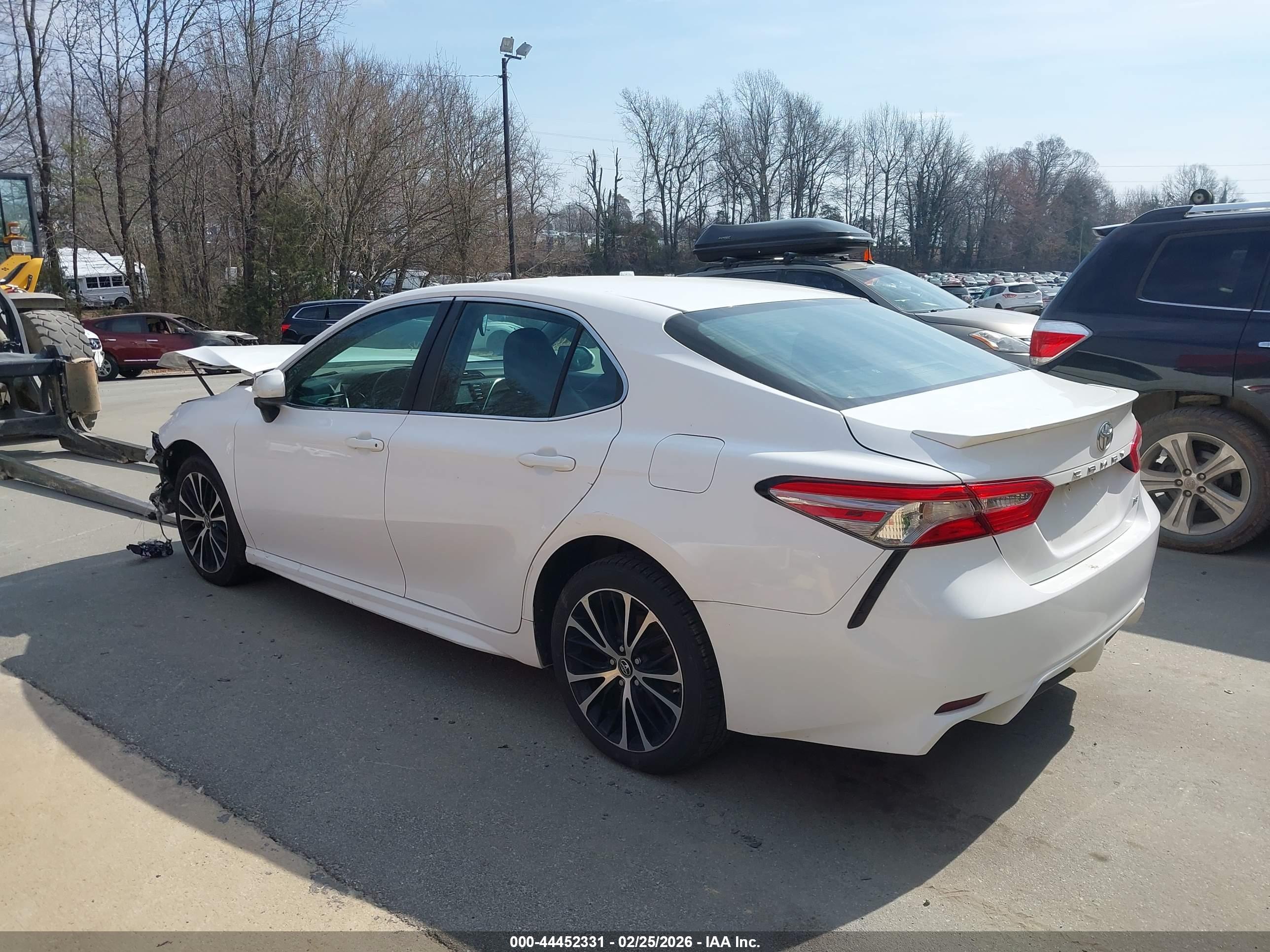 TOYOTA CAMRY image 3