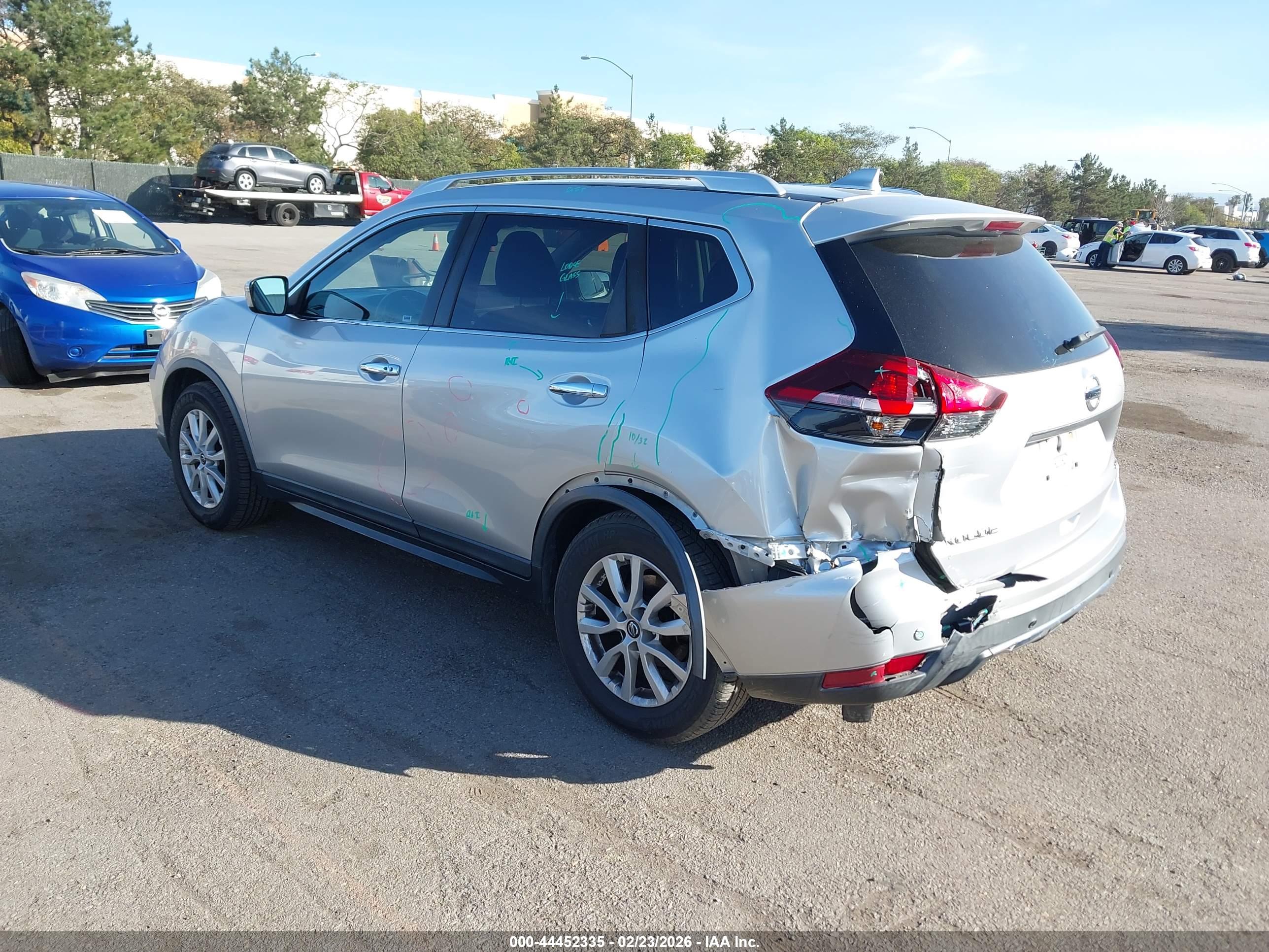 NISSAN ROGUE image 3