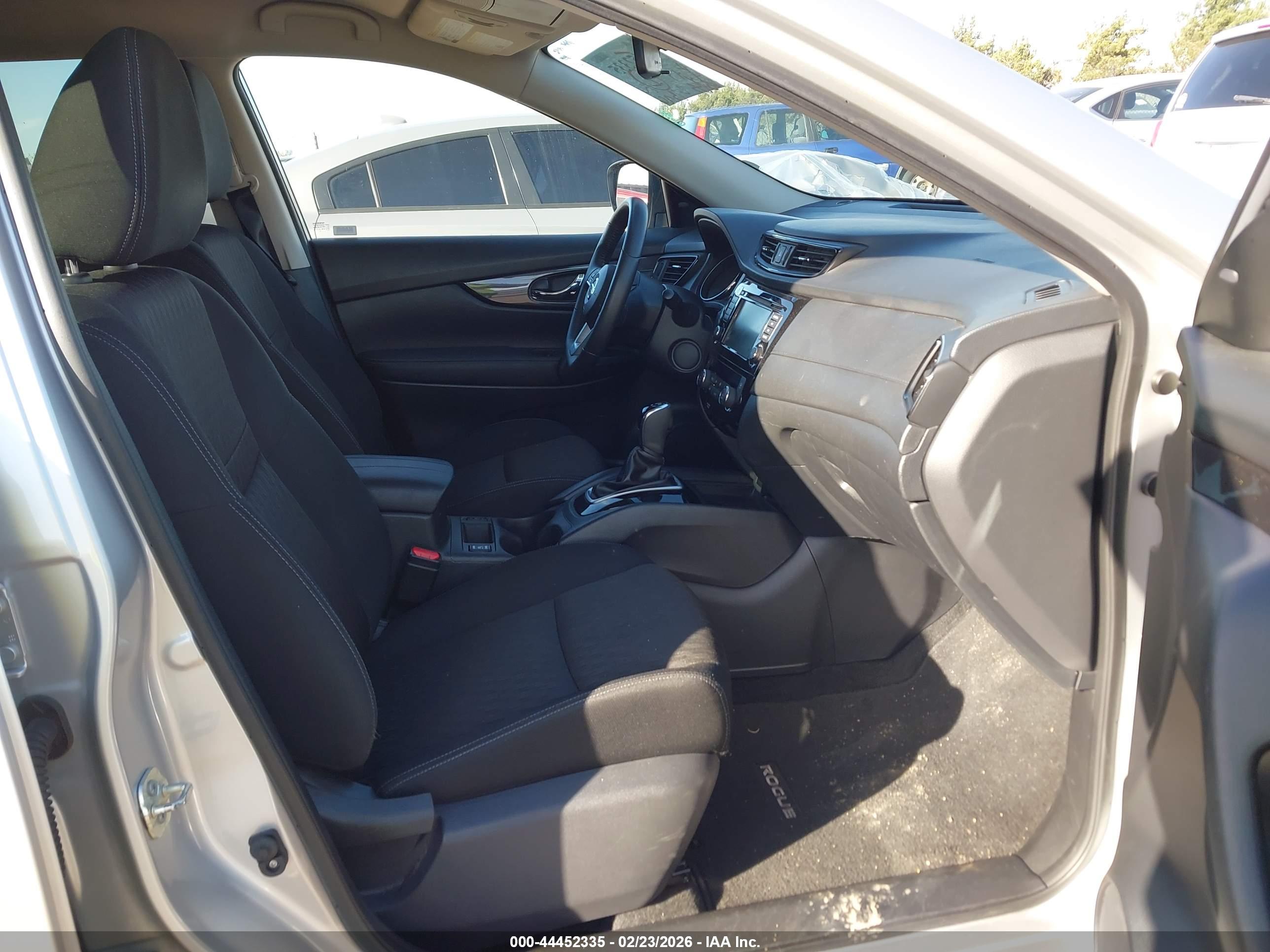 NISSAN ROGUE image 5