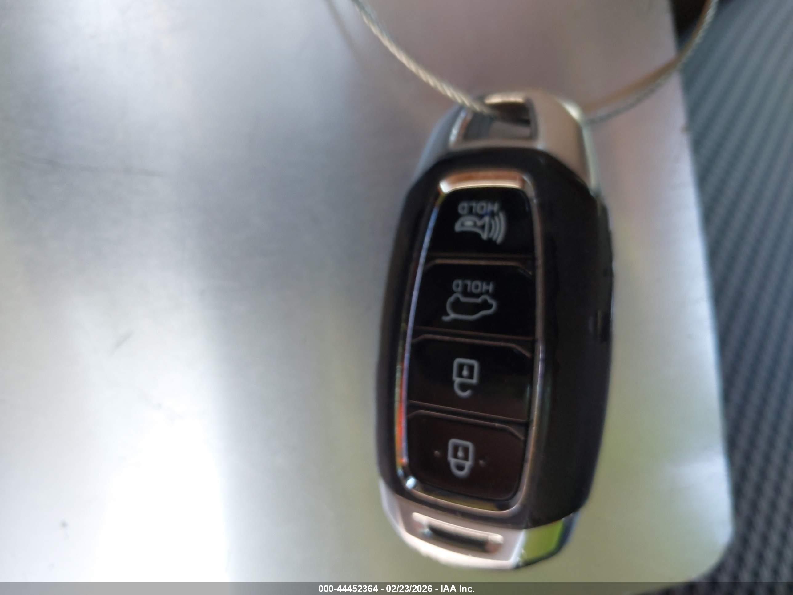 HYUNDAI KONA image 11