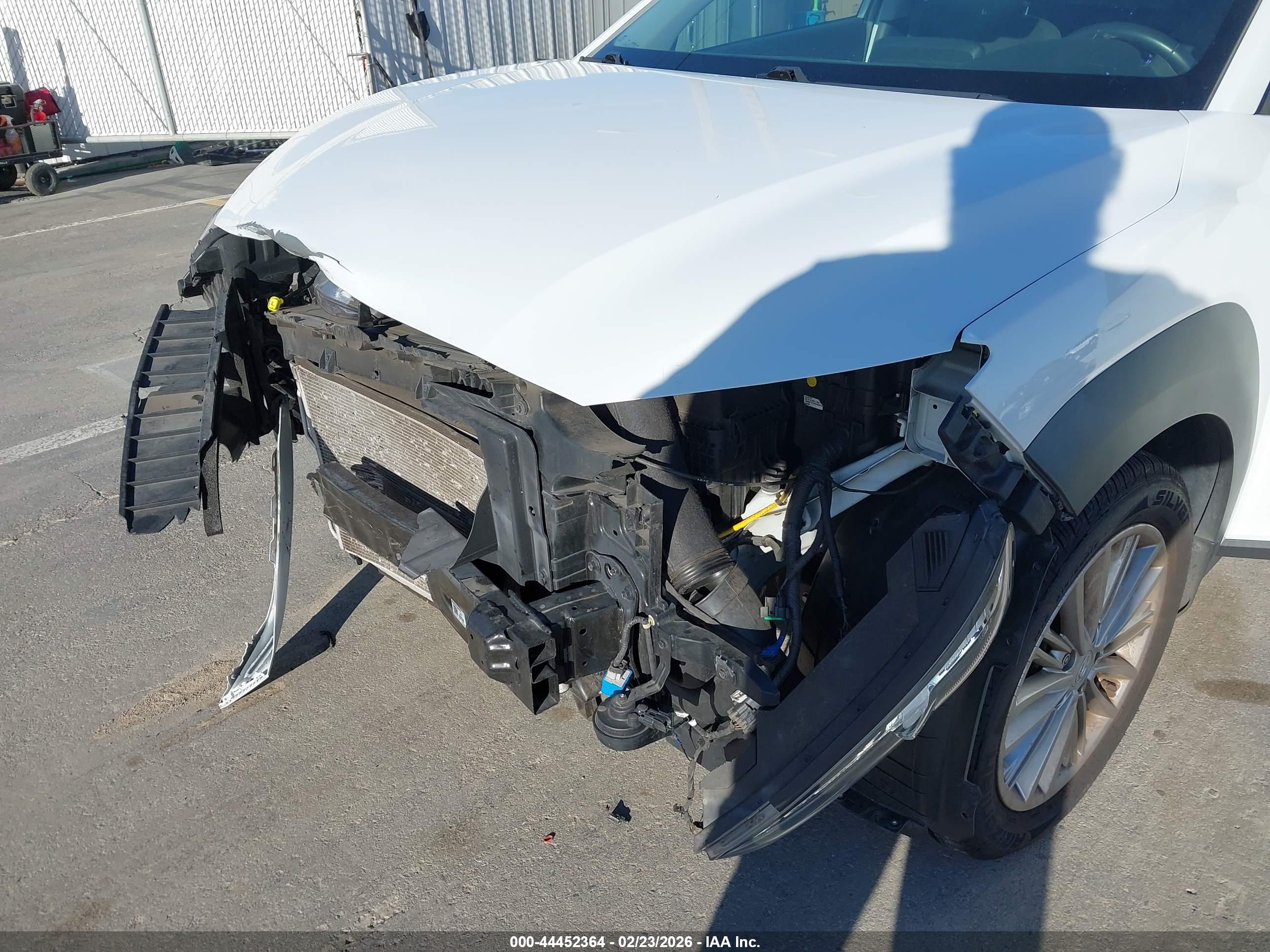 HYUNDAI KONA image 6