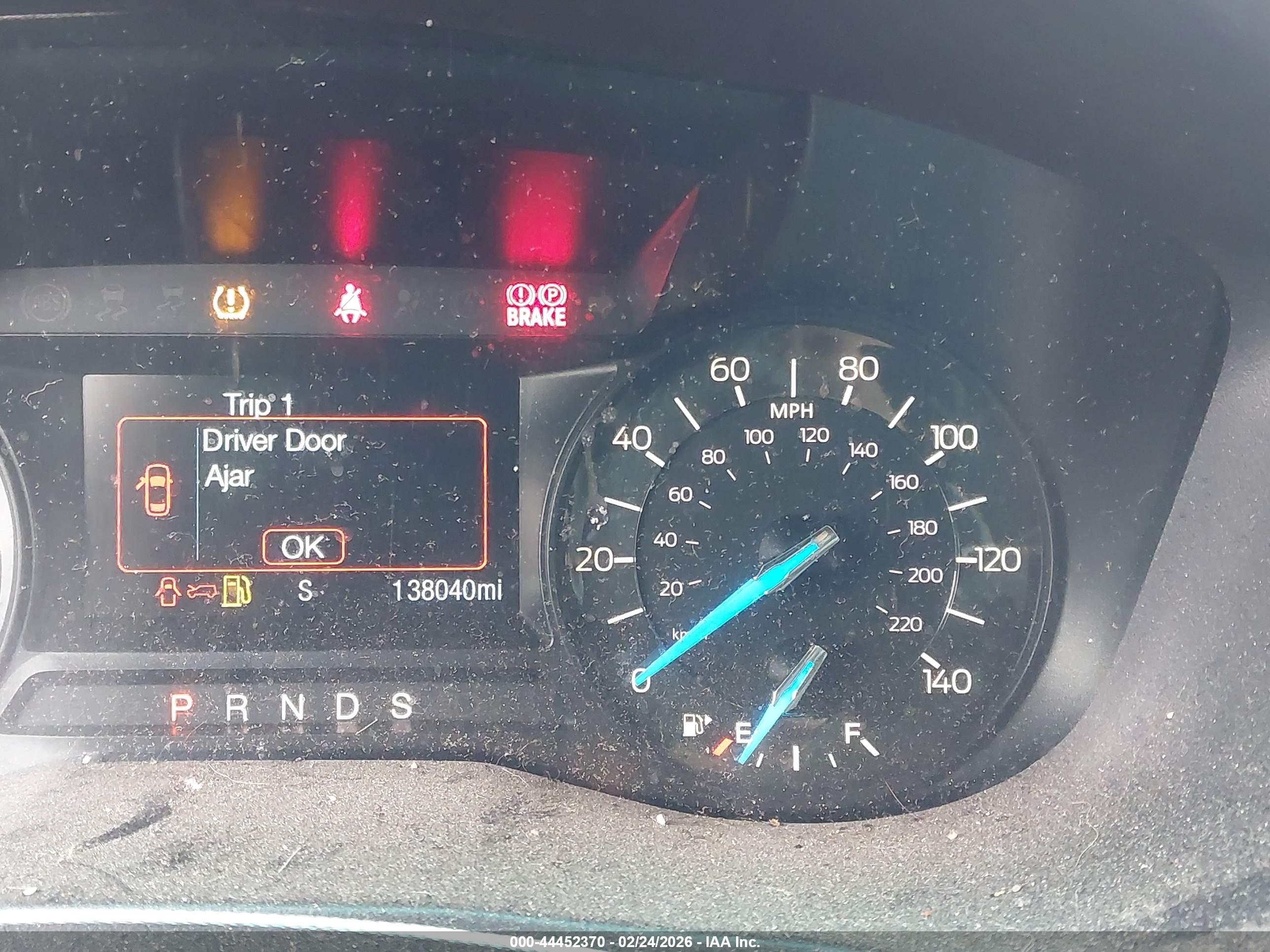 FORD EXPLORER image 7