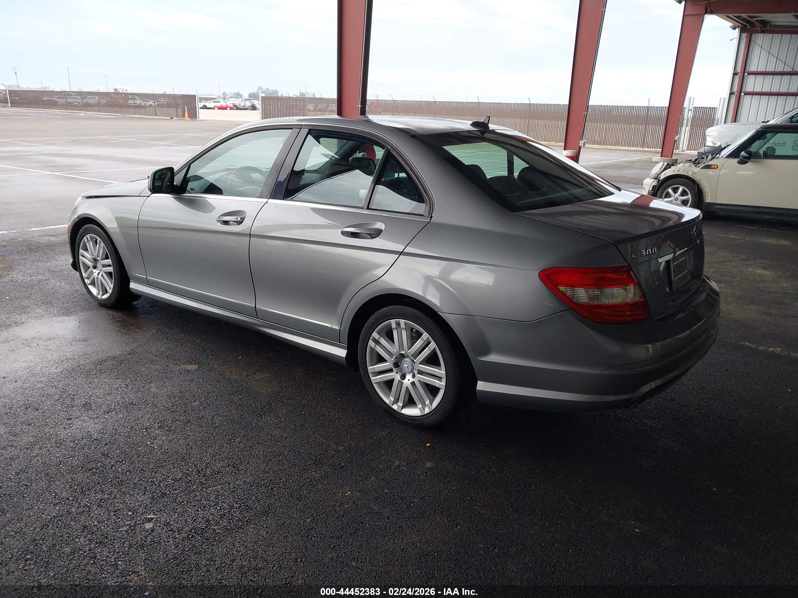 MERCEDES-BENZ C image 3
