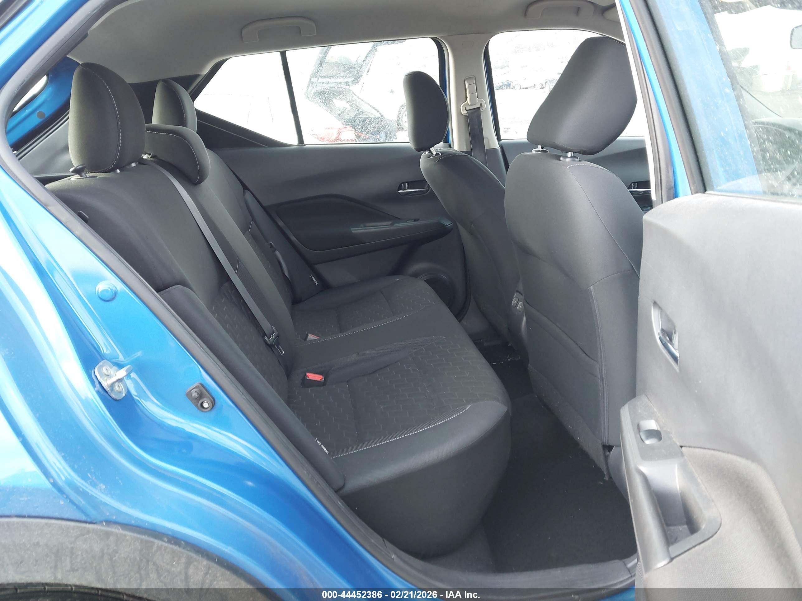 NISSAN KICKS image 8