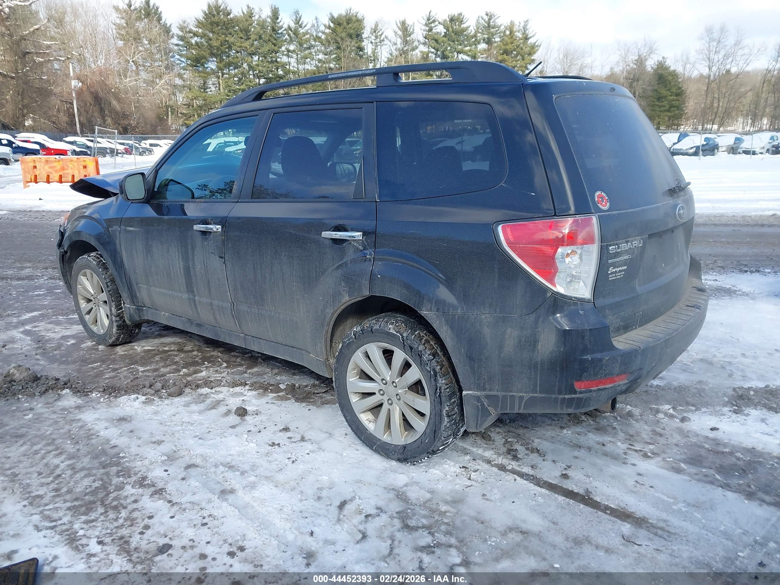 SUBARU FORESTER image 3