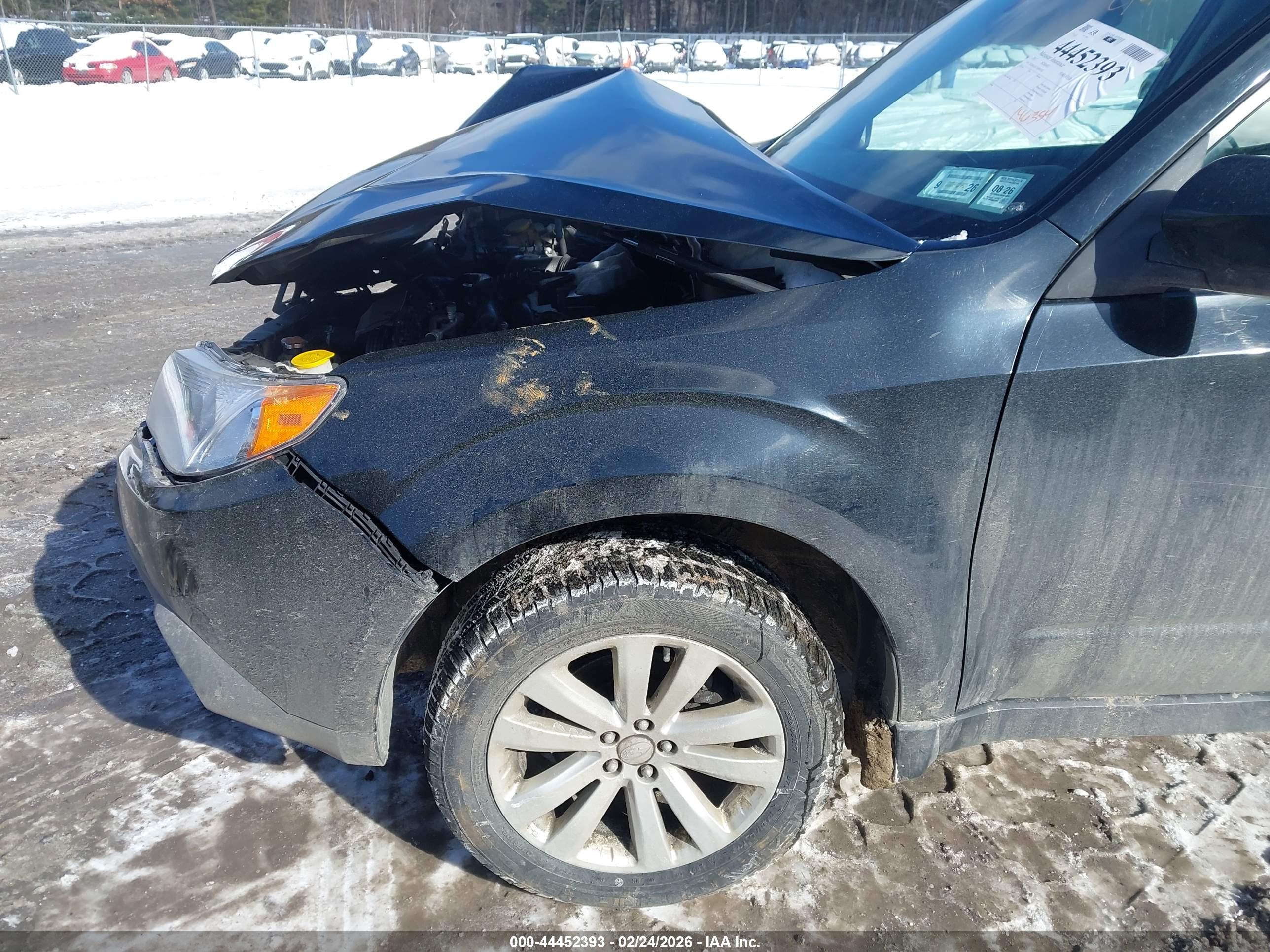 SUBARU FORESTER image 6