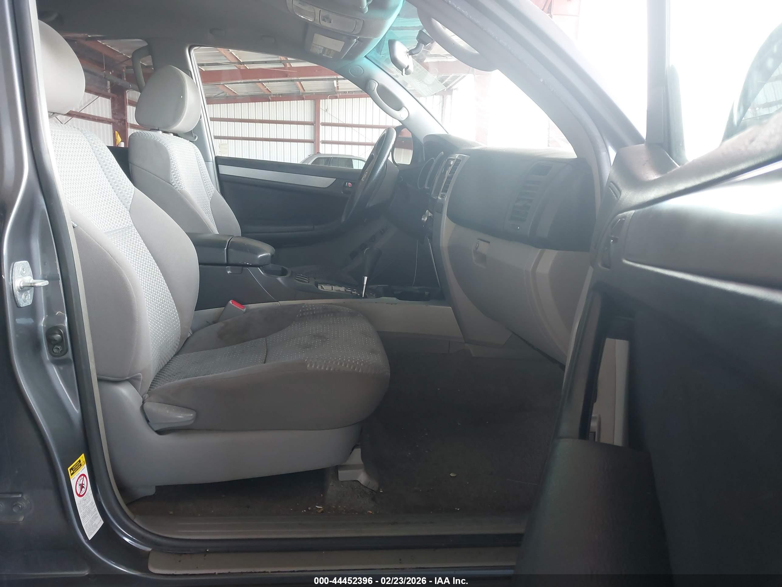 TOYOTA 4RUNNER image 5