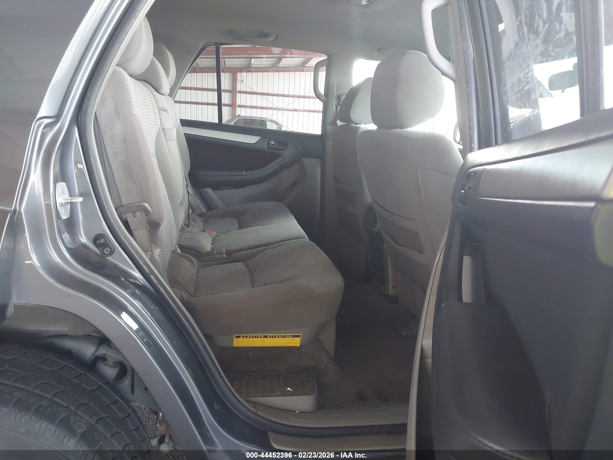 TOYOTA 4RUNNER image 8