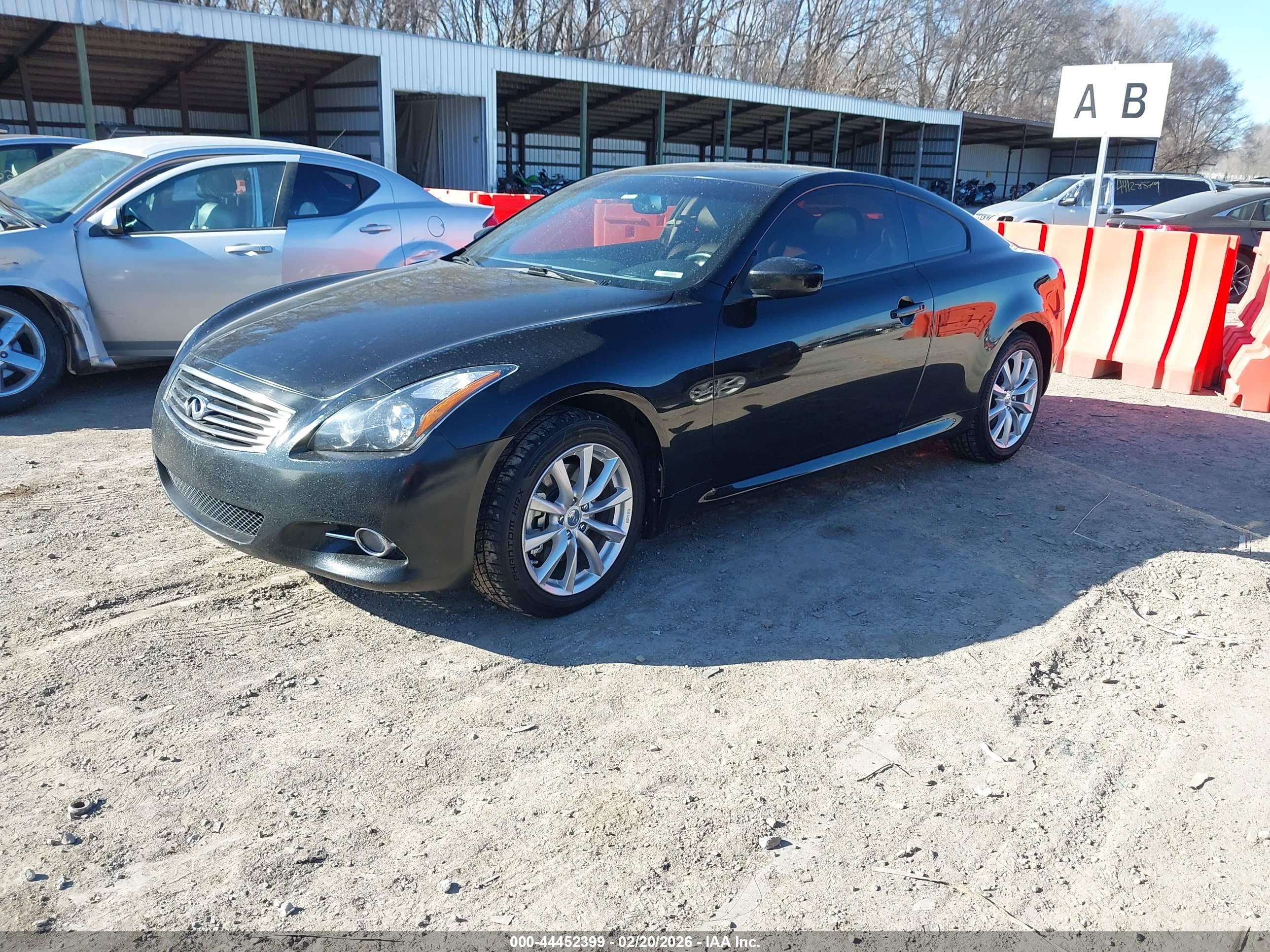 INFINITI G37X image 2