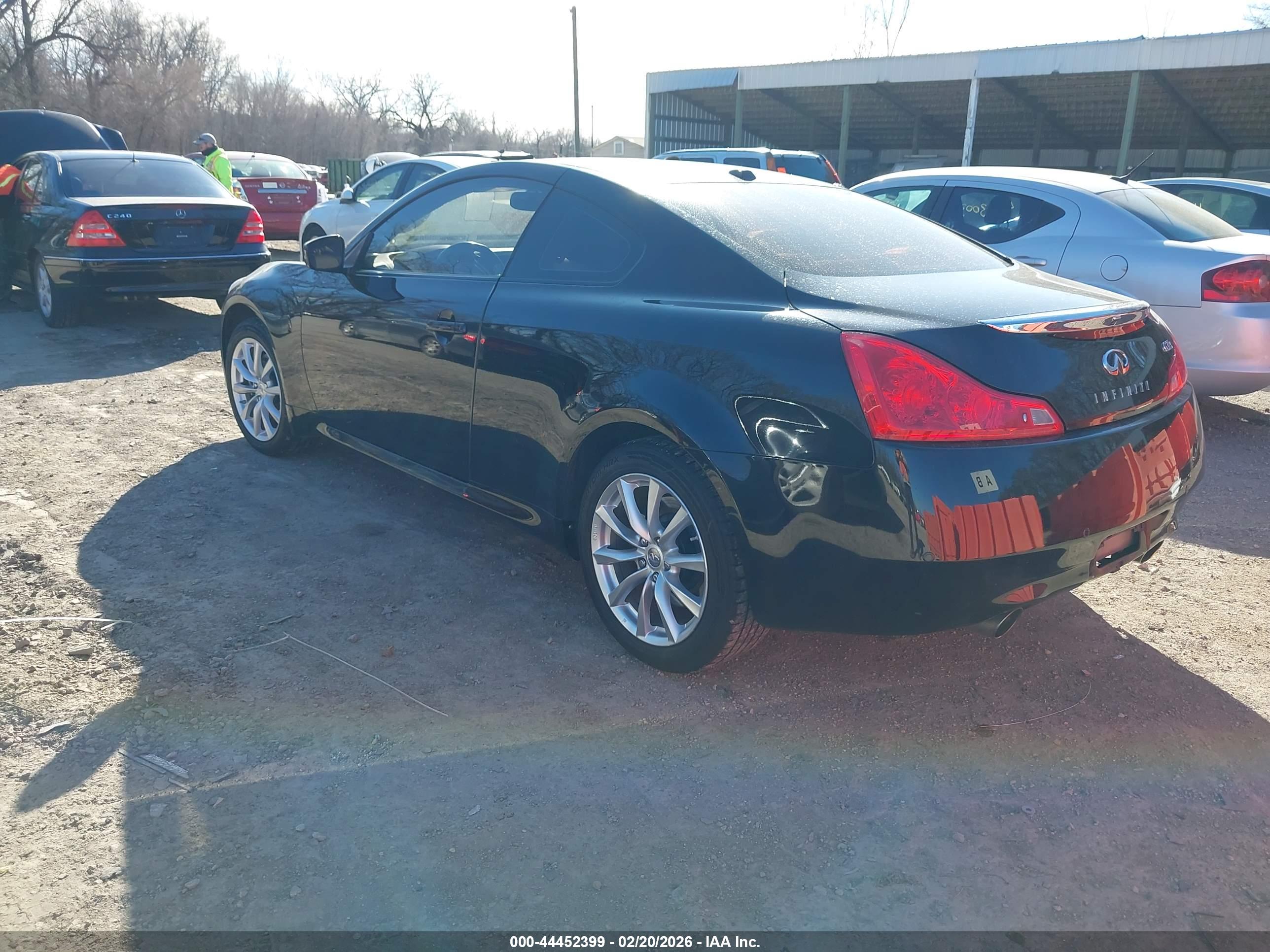 INFINITI G37X image 3